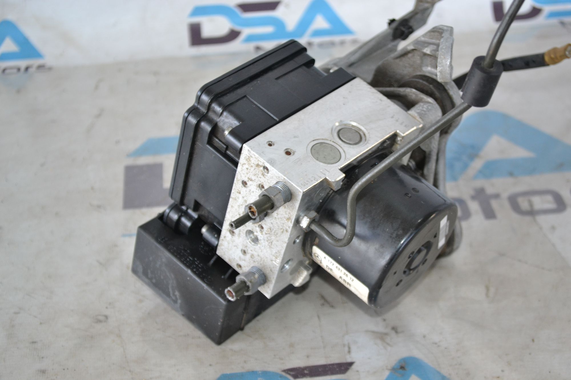 https://ycs.partsauto.market/partsauto-images/thmbs/userImages/b7628e092085f1f91467af1afb6e7630/part/b16e3dee-3d6a-41a0-ae42-33cd51279d63_1785420430453.jpg