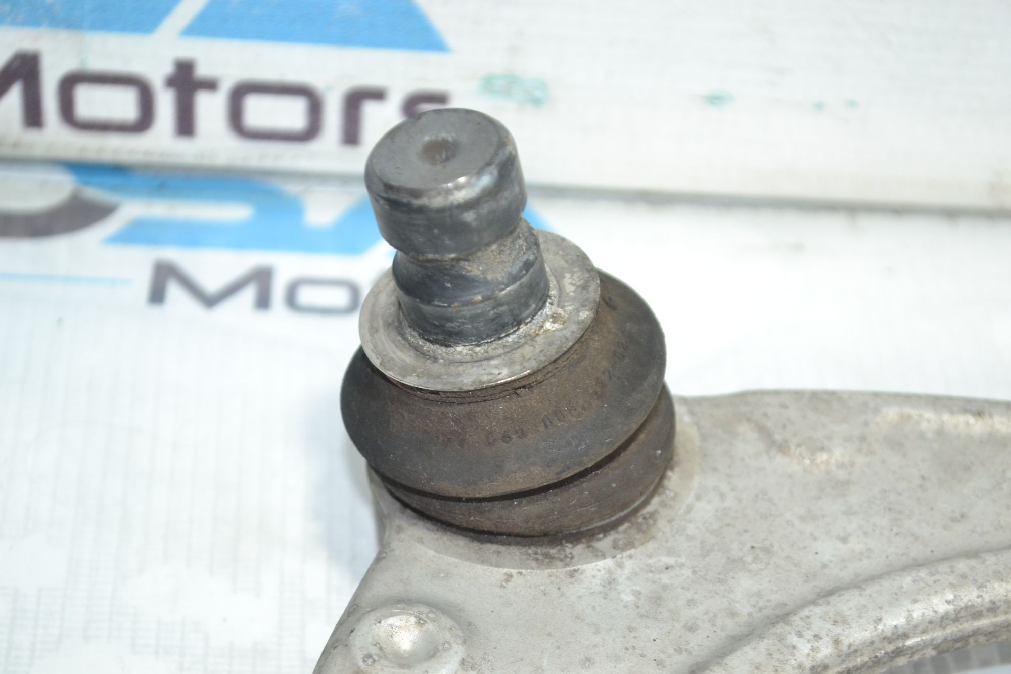 https://ycs.partsauto.market/partsauto-images/thmbs/userImages/b7628e092085f1f91467af1afb6e7630/part/b1d71338-70d6-4df0-a1a0-2540376604d6_1781269919647.jpg