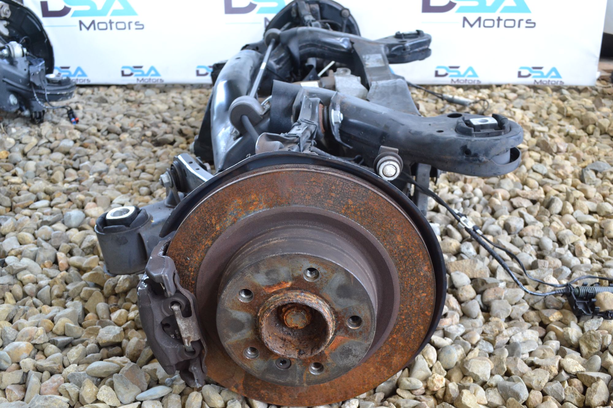 https://ycs.partsauto.market/partsauto-images/thmbs/userImages/b7628e092085f1f91467af1afb6e7630/part/b28d86ef-36f8-4925-86c7-903cd2af98b8_1779443478588.jpg
