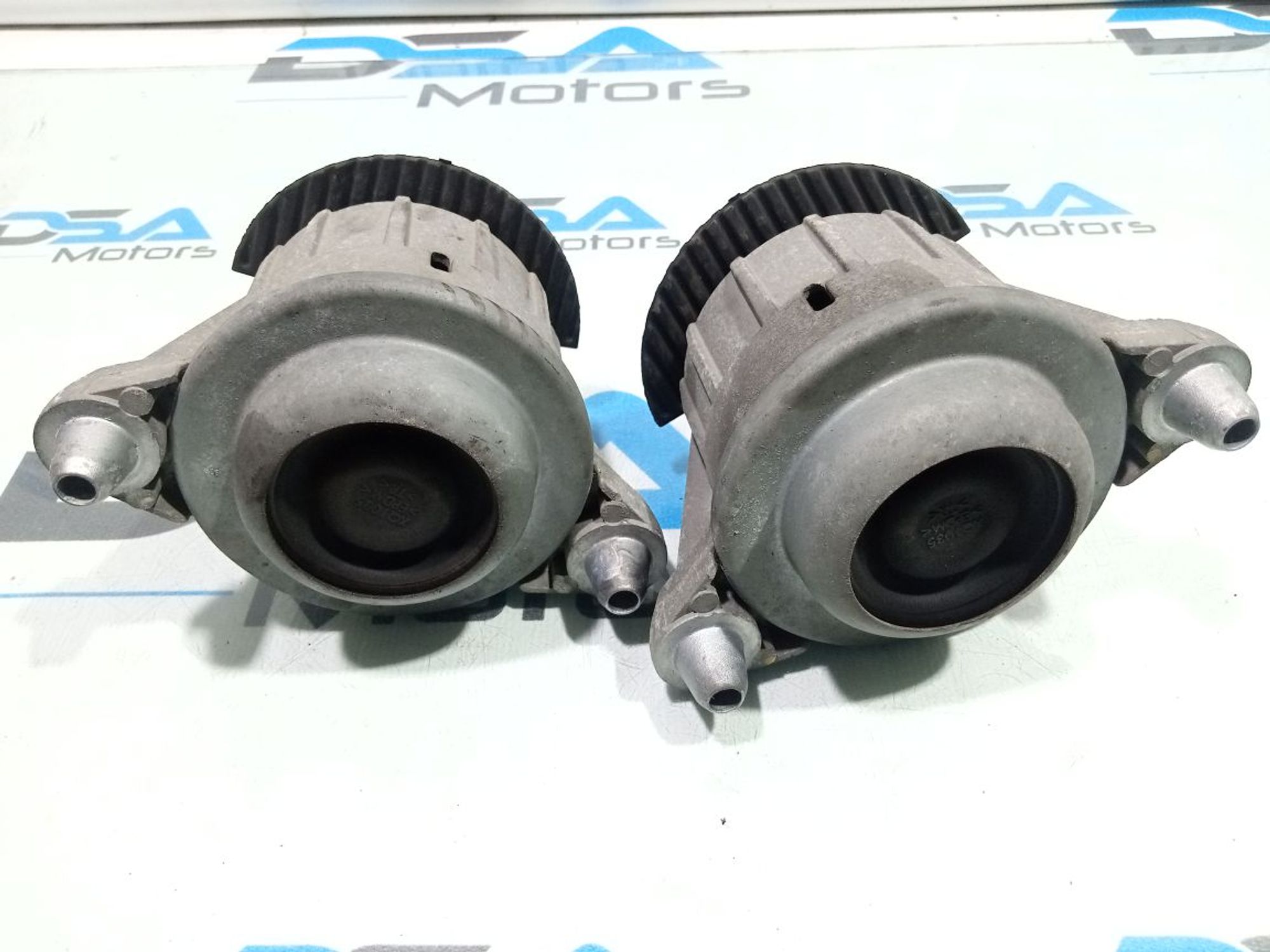 https://ycs.partsauto.market/partsauto-images/thmbs/userImages/b7628e092085f1f91467af1afb6e7630/part/b2a34fcf-12c5-47c8-862e-e8a5d5067aab_1748850061856.jpg
