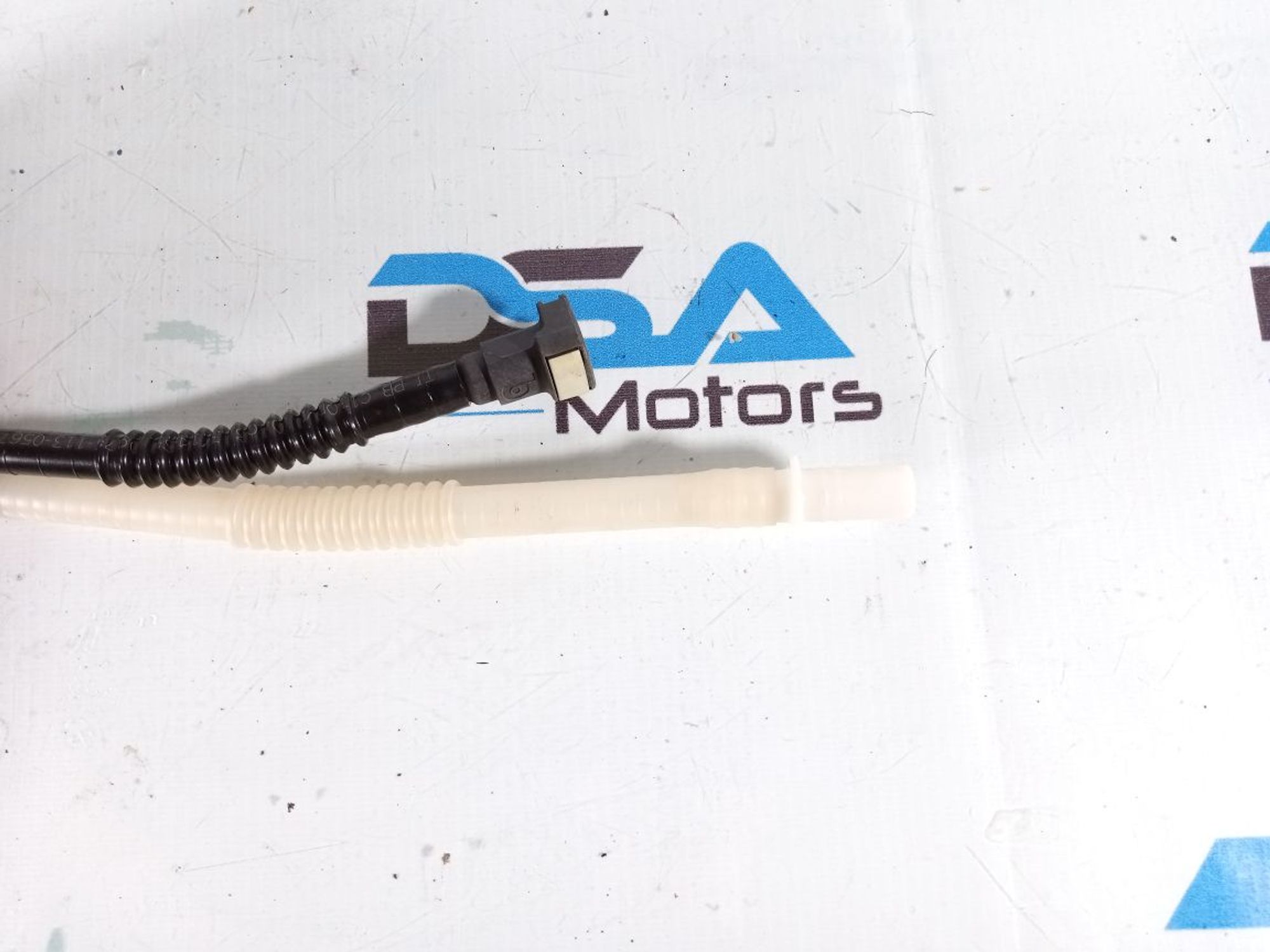 https://ycs.partsauto.market/partsauto-images/thmbs/userImages/b7628e092085f1f91467af1afb6e7630/part/b36eeef2-09e1-4f7c-a99d-07a7468aa3db_1720608556383.jpg