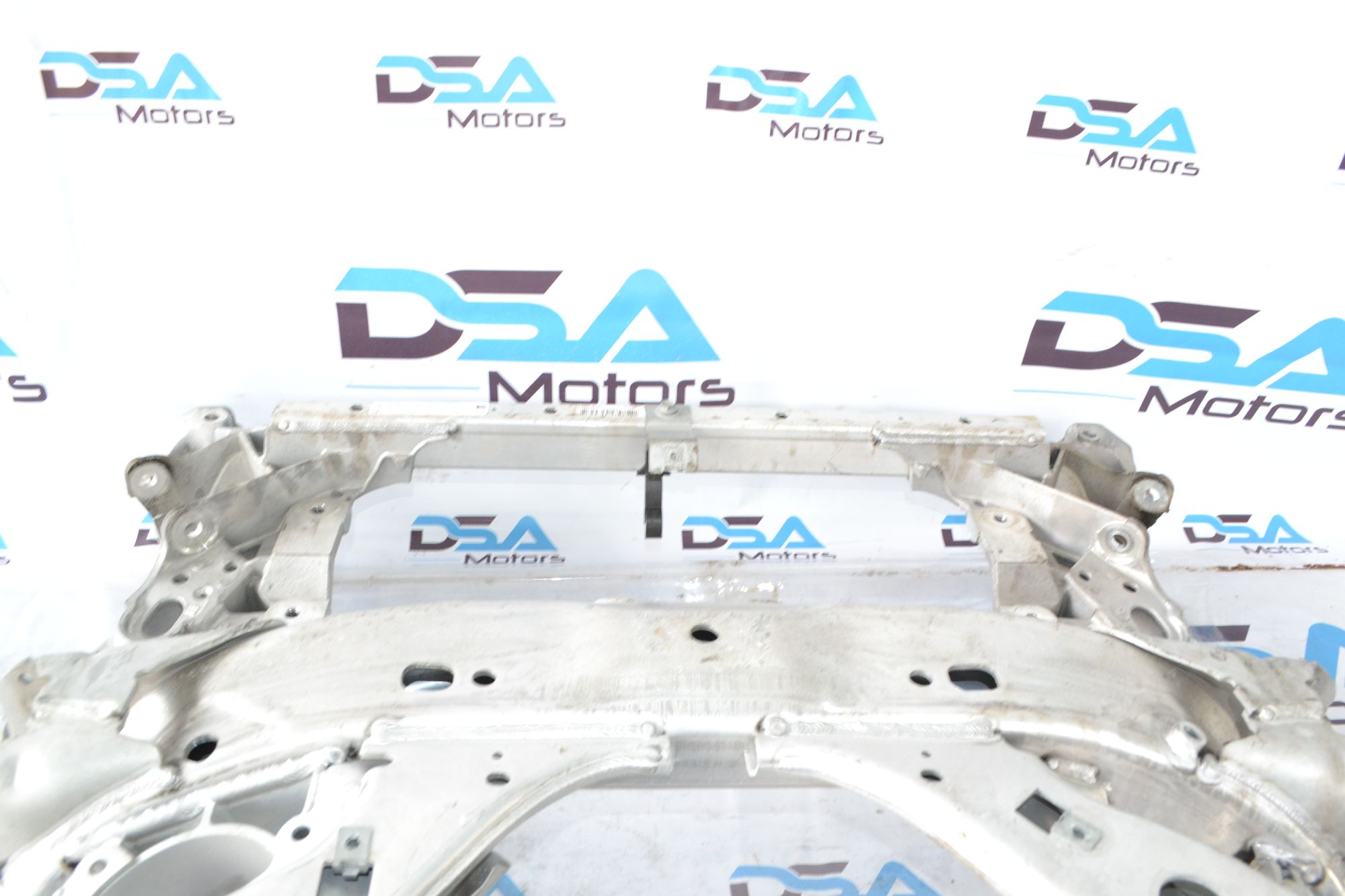 https://ycs.partsauto.market/partsauto-images/thmbs/userImages/b7628e092085f1f91467af1afb6e7630/part/b376979a-9963-4c6e-8491-b0b49e77acc3_1781617221796.jpg