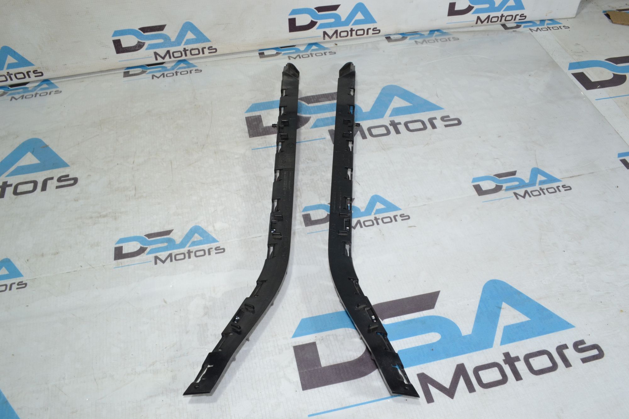 https://ycs.partsauto.market/partsauto-images/thmbs/userImages/b7628e092085f1f91467af1afb6e7630/part/b3bf54b8-72a6-43b1-86a2-912b1e869a54_1779882276138.jpg