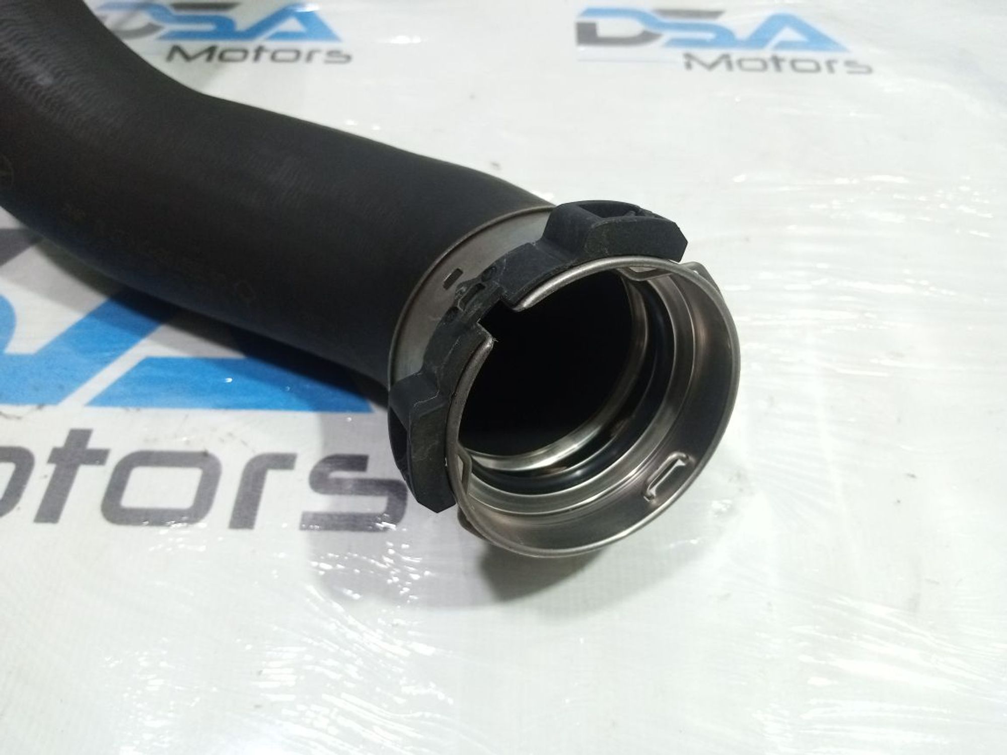 https://ycs.partsauto.market/partsauto-images/thmbs/userImages/b7628e092085f1f91467af1afb6e7630/part/b4136647-1937-4886-b9f7-2f75f12d14dc_1749817961069.jpg
