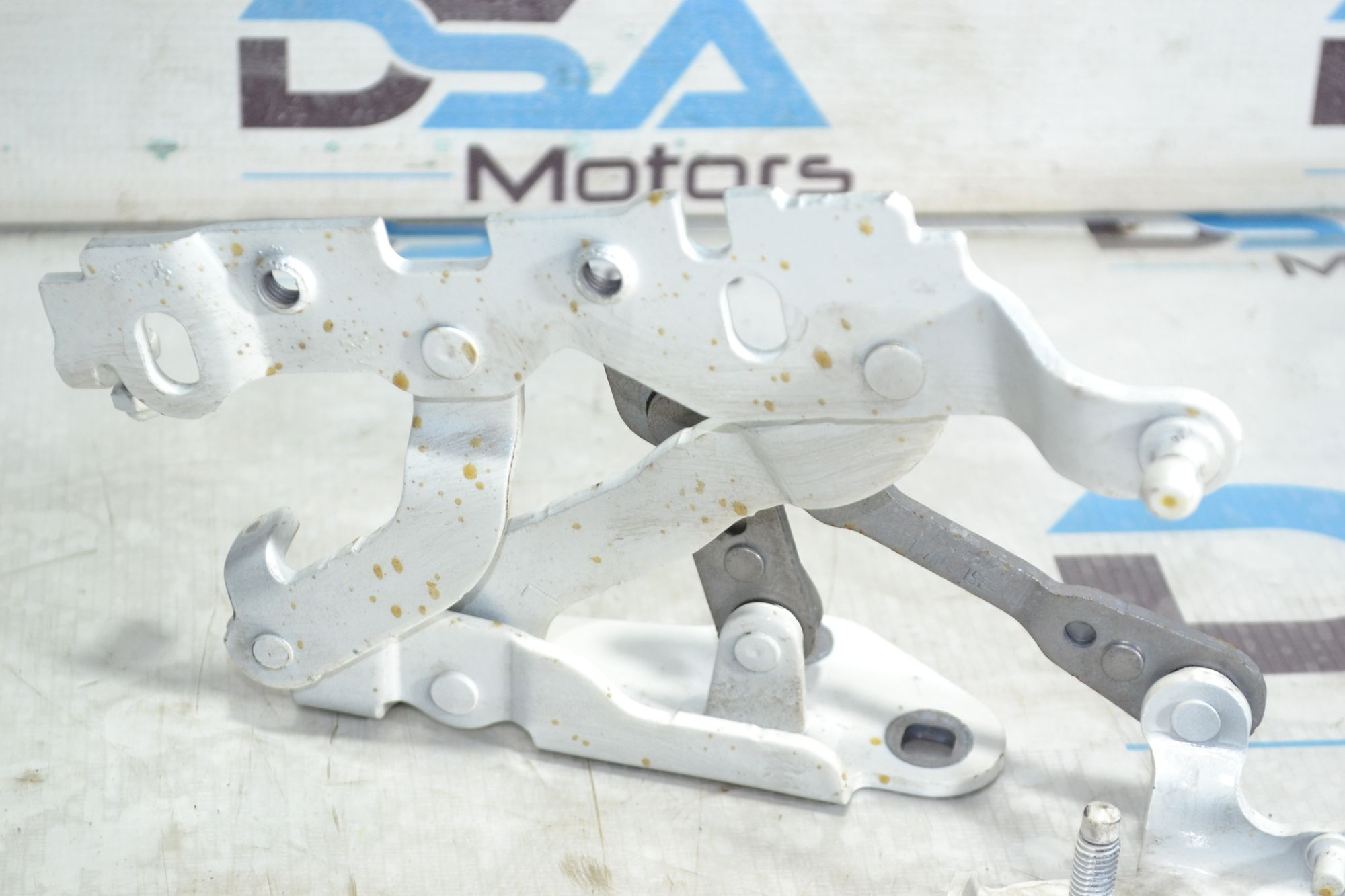 https://ycs.partsauto.market/partsauto-images/thmbs/userImages/b7628e092085f1f91467af1afb6e7630/part/b4858d0c-9915-402c-a0aa-e1e81e4908c4_1781269116508.jpg