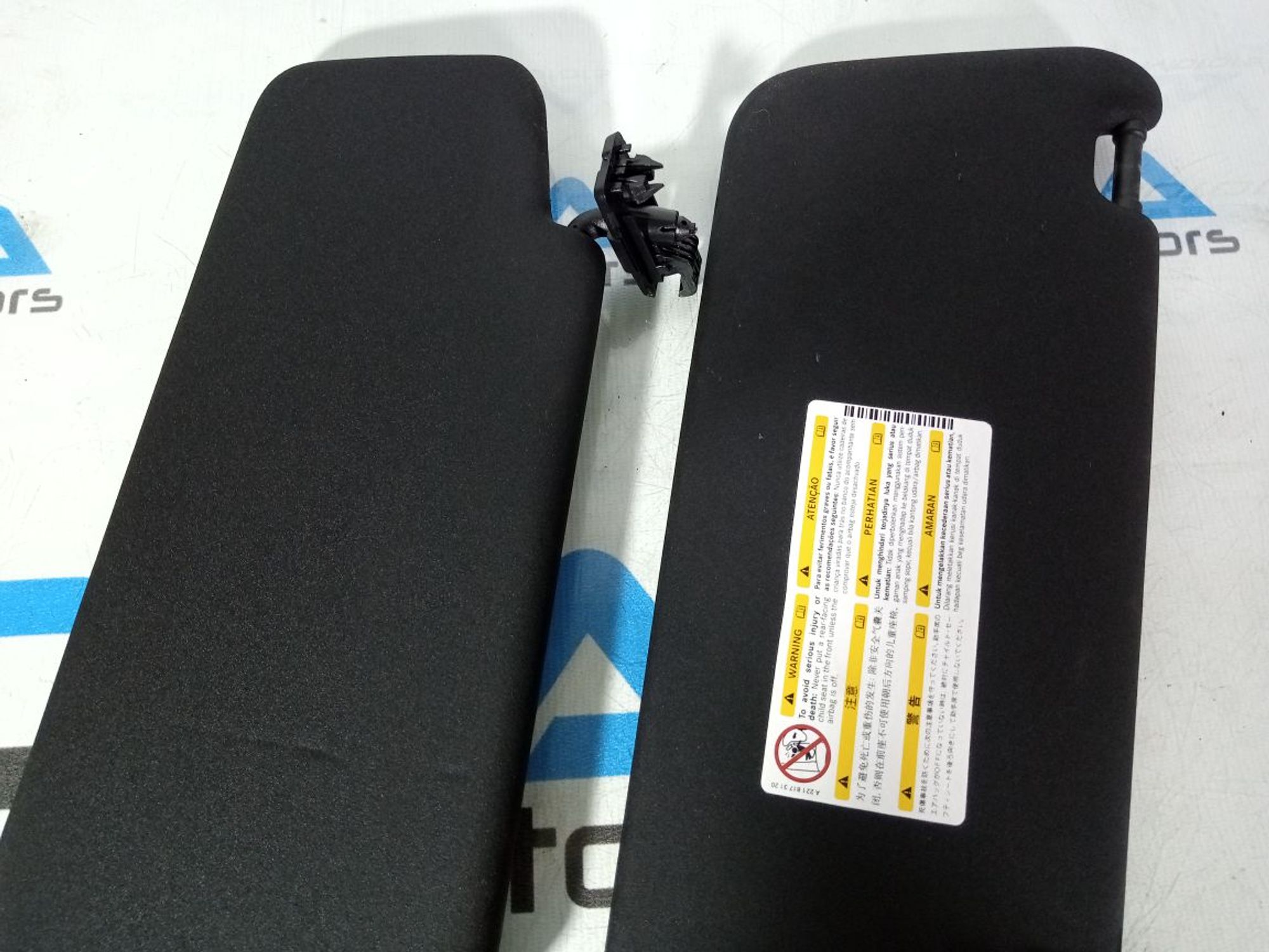 https://ycs.partsauto.market/partsauto-images/thmbs/userImages/b7628e092085f1f91467af1afb6e7630/part/b4b4b741-bdc7-4f3f-a5a2-99e1728a3205_1747338838213.jpg