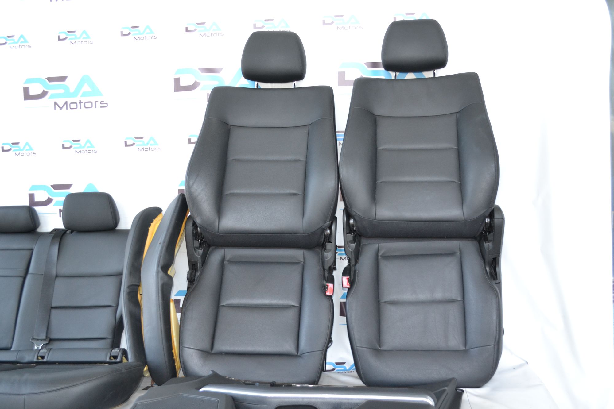 https://ycs.partsauto.market/partsauto-images/thmbs/userImages/b7628e092085f1f91467af1afb6e7630/part/b4fb5ee7-b162-4f9b-aa56-782d4498a7e3_1783945580476.jpg