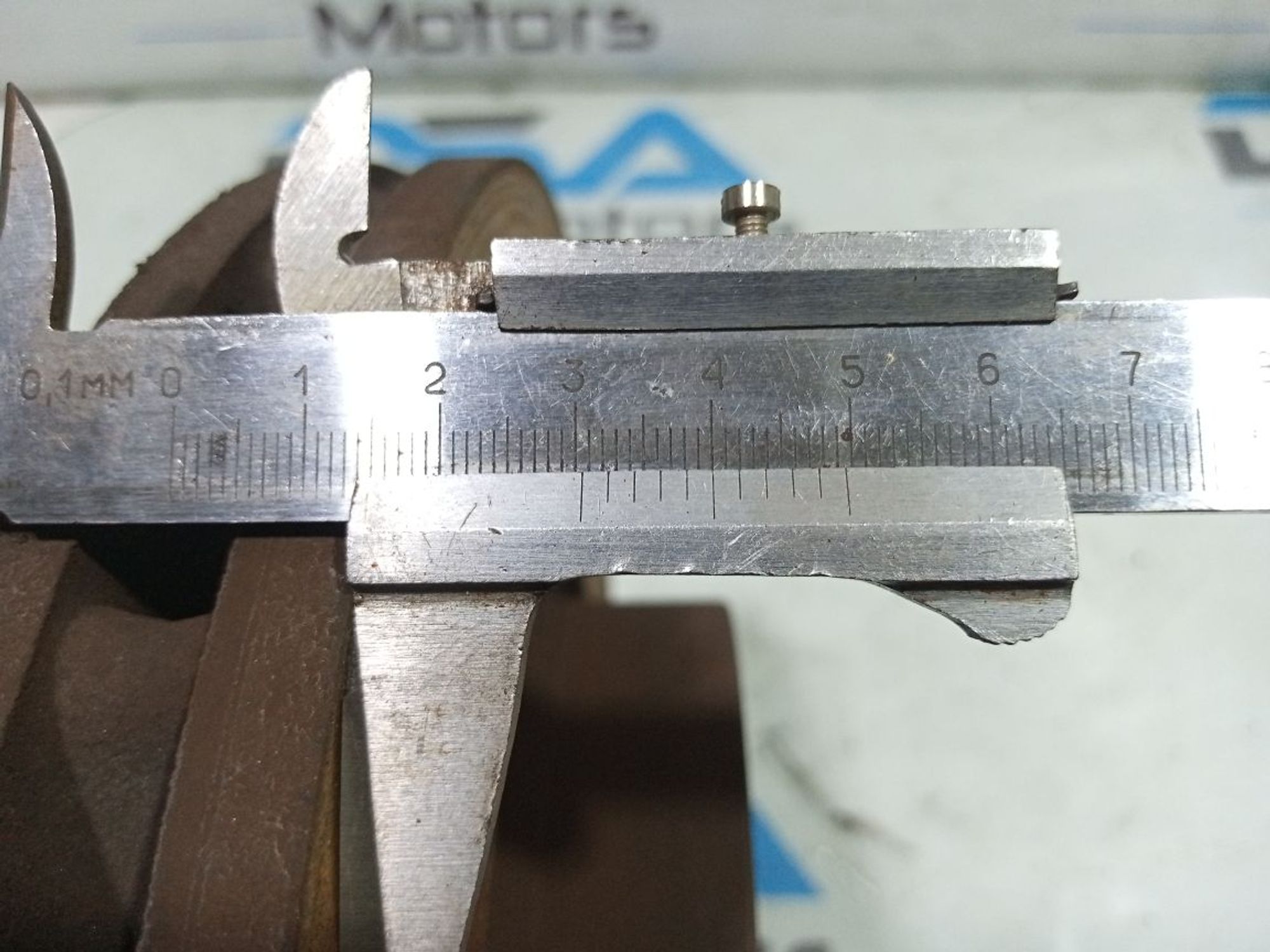 https://ycs.partsauto.market/partsauto-images/thmbs/userImages/b7628e092085f1f91467af1afb6e7630/part/b4feafe9-becd-486c-91d0-5fab3781f858_1749153477182.jpg