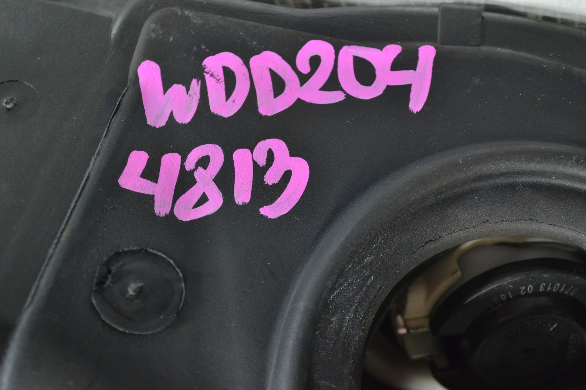 Лючок бензобака (механизм) Mercedes W204 из Японии, 3900 рублей, Кореновск