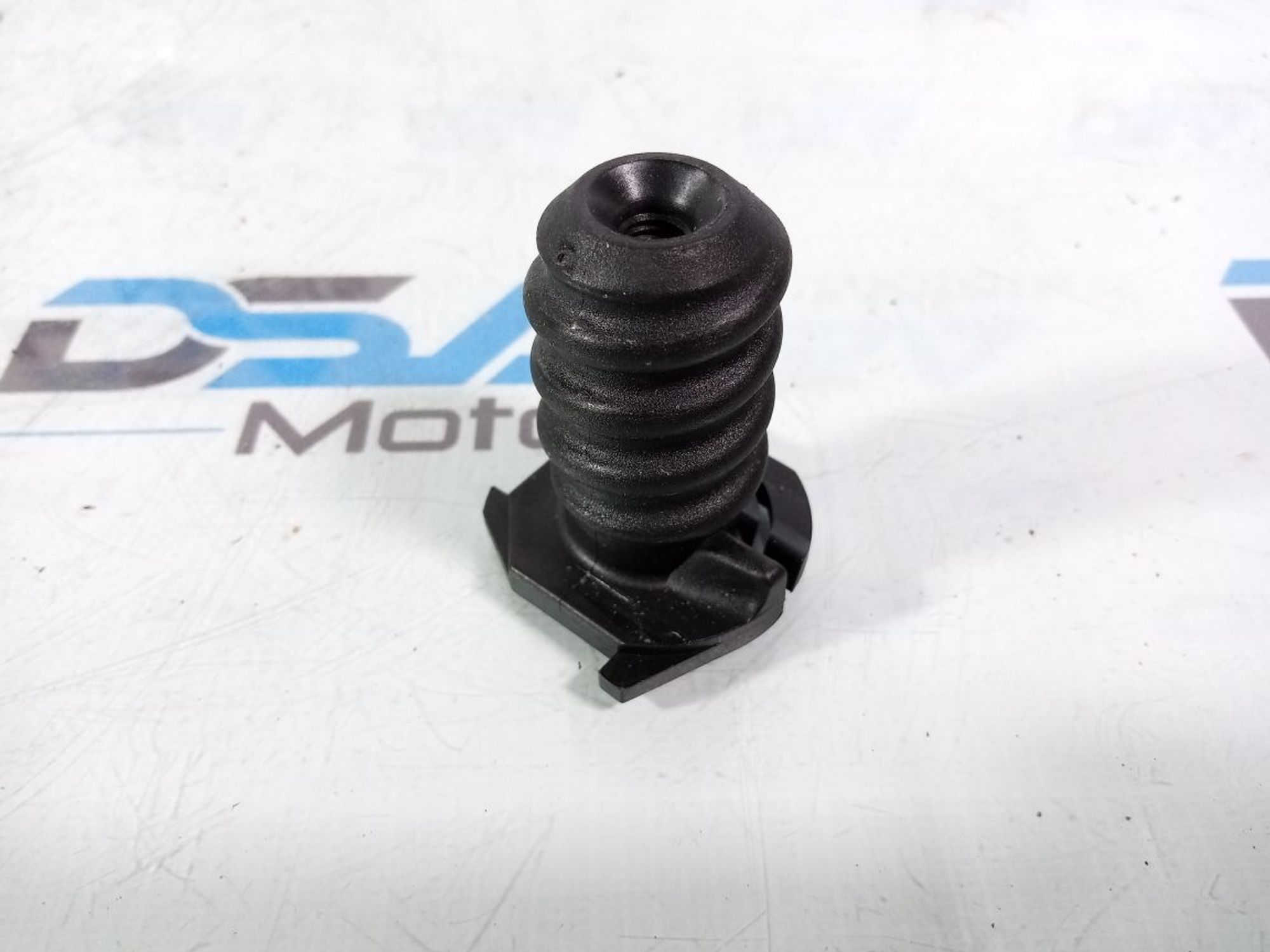 https://ycs.partsauto.market/partsauto-images/thmbs/userImages/b7628e092085f1f91467af1afb6e7630/part/b5243d8f-85bf-4779-8b5f-c7b2033b6213_1737109728046.jpg