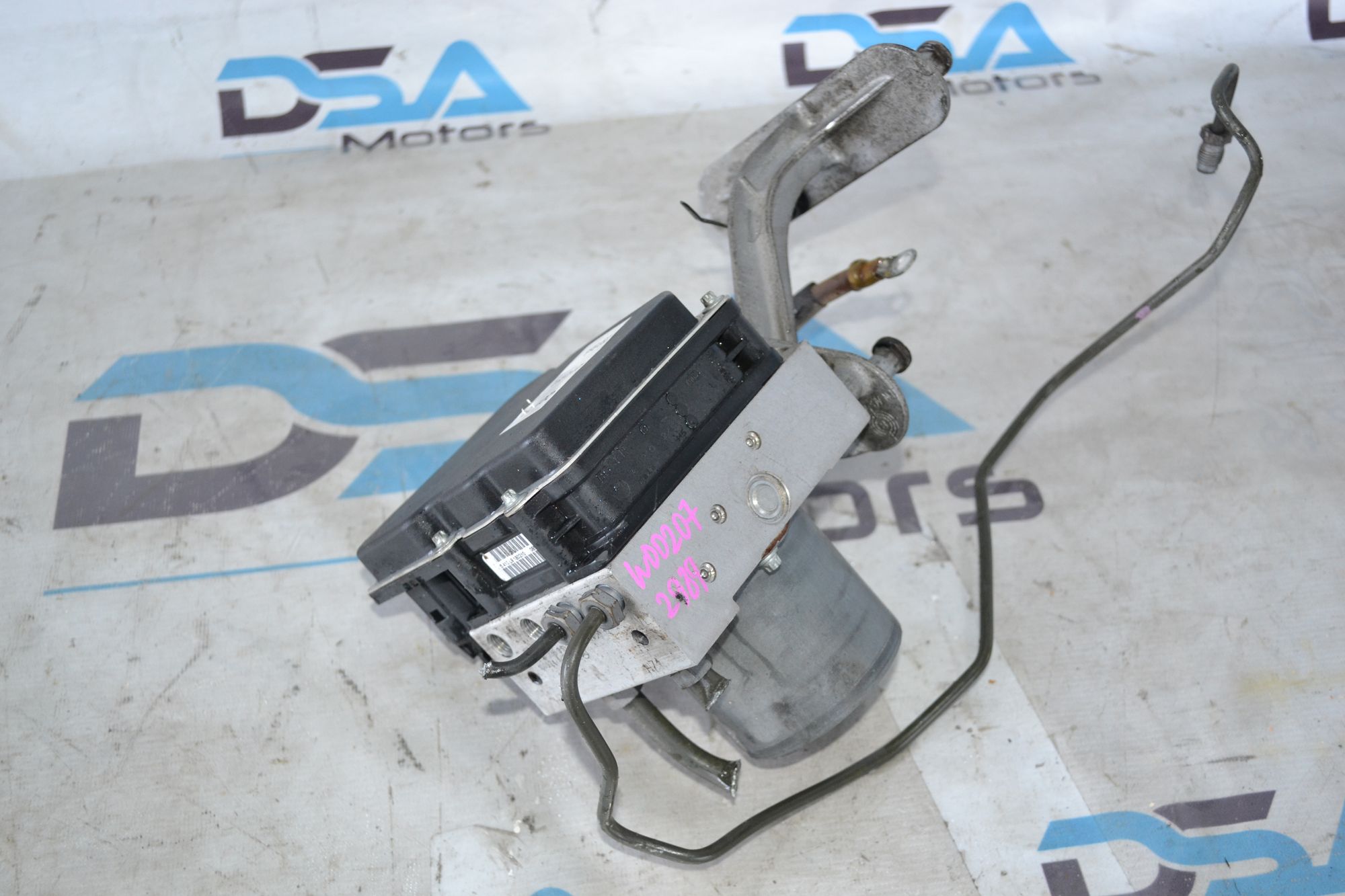 https://ycs.partsauto.market/partsauto-images/thmbs/userImages/b7628e092085f1f91467af1afb6e7630/part/b59b45a1-baf9-4c60-a08c-9eeffad179cd_1785420616272.jpg