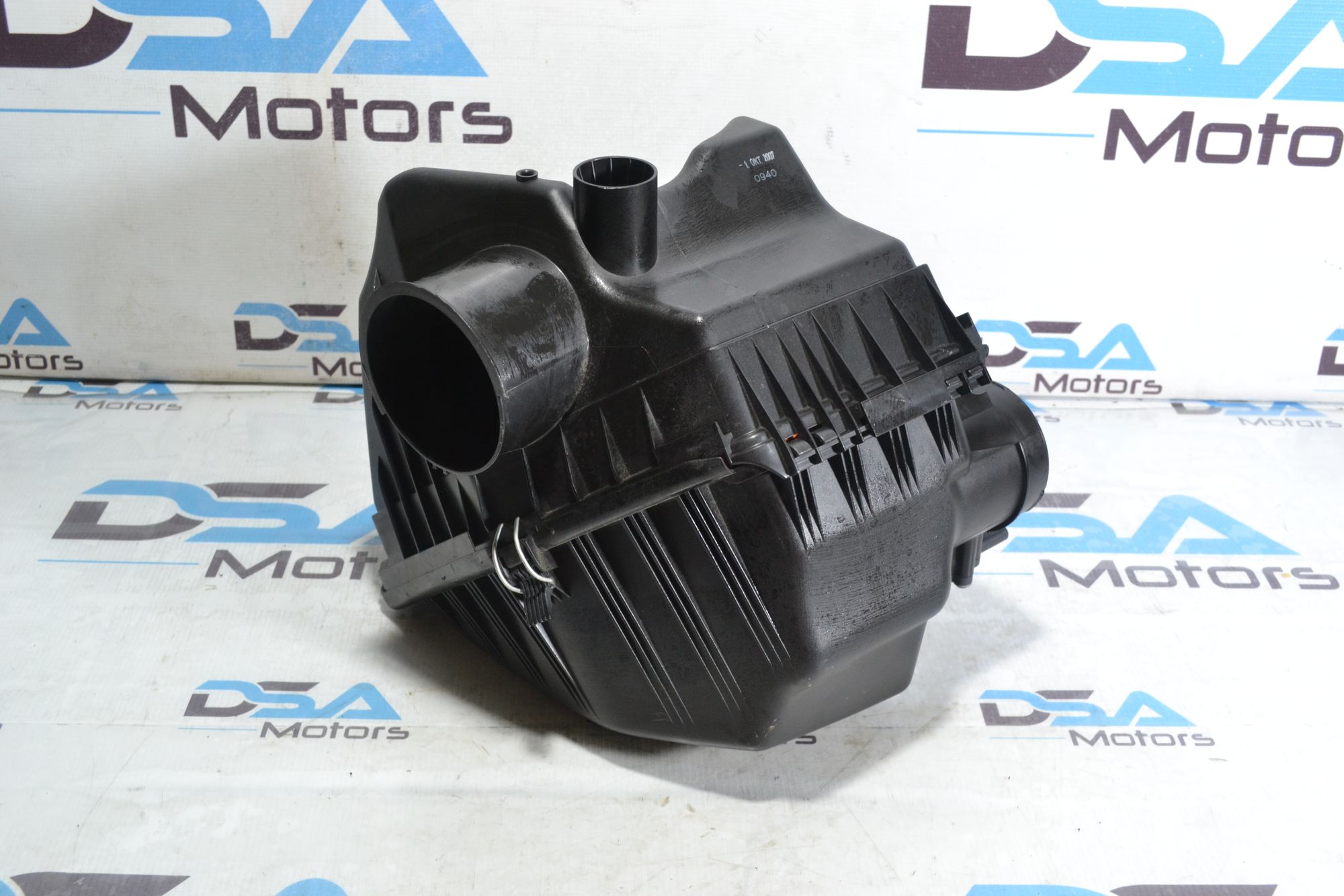 https://ycs.partsauto.market/partsauto-images/thmbs/userImages/b7628e092085f1f91467af1afb6e7630/part/b5a5534c-ccdc-450e-bf07-7085edb176f2_1781079106674.jpg