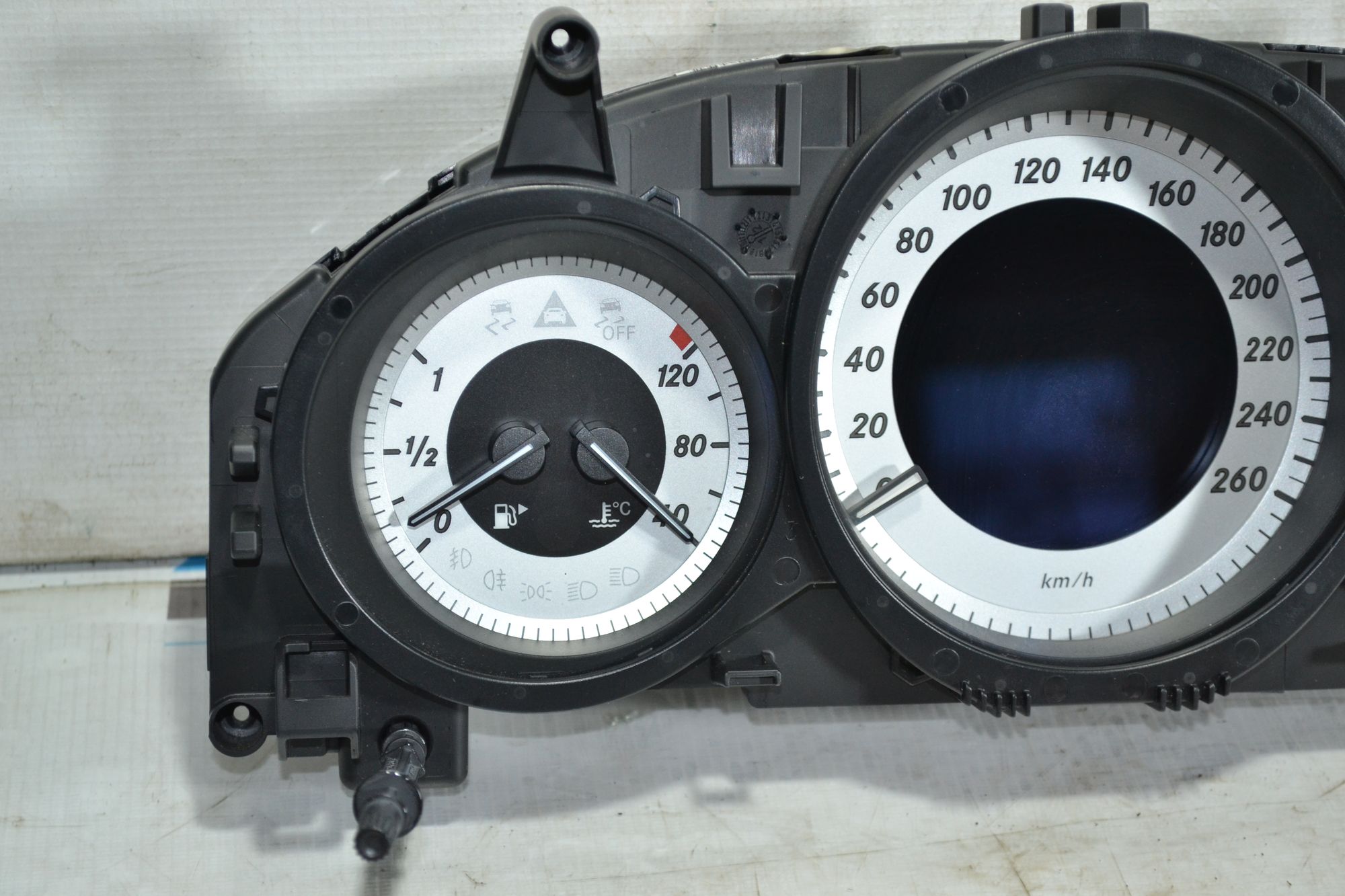 https://ycs.partsauto.market/partsauto-images/thmbs/userImages/b7628e092085f1f91467af1afb6e7630/part/b62a7fb9-6ce3-4ade-a3a8-8c5740e7cfd3_1783593266292.jpg