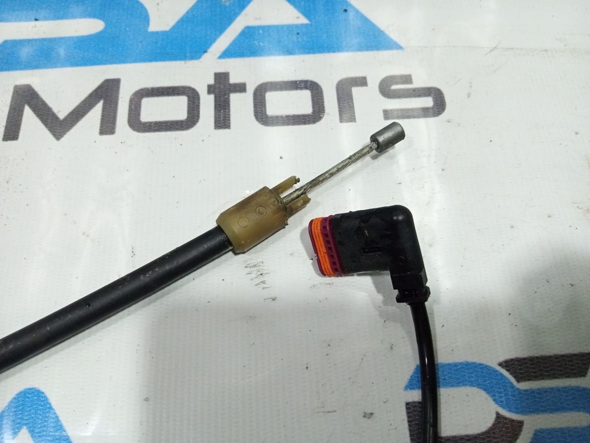 https://ycs.partsauto.market/partsauto-images/thmbs/userImages/b7628e092085f1f91467af1afb6e7630/part/b65c2764-8f25-4033-81f9-c918c534c4d2_1750099312756.jpg