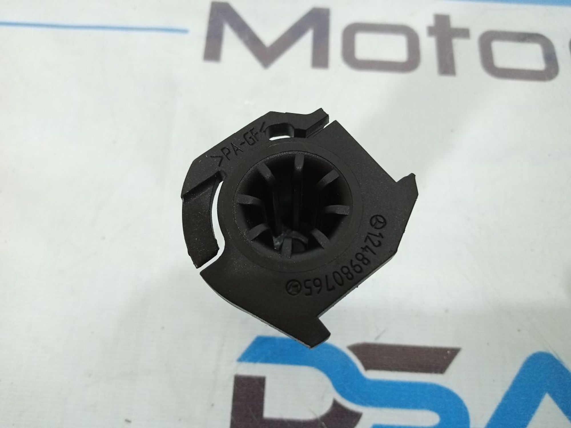 https://ycs.partsauto.market/partsauto-images/thmbs/userImages/b7628e092085f1f91467af1afb6e7630/part/b796826a-70b1-4e24-92ef-559c46844c4b_1730908170012.jpg