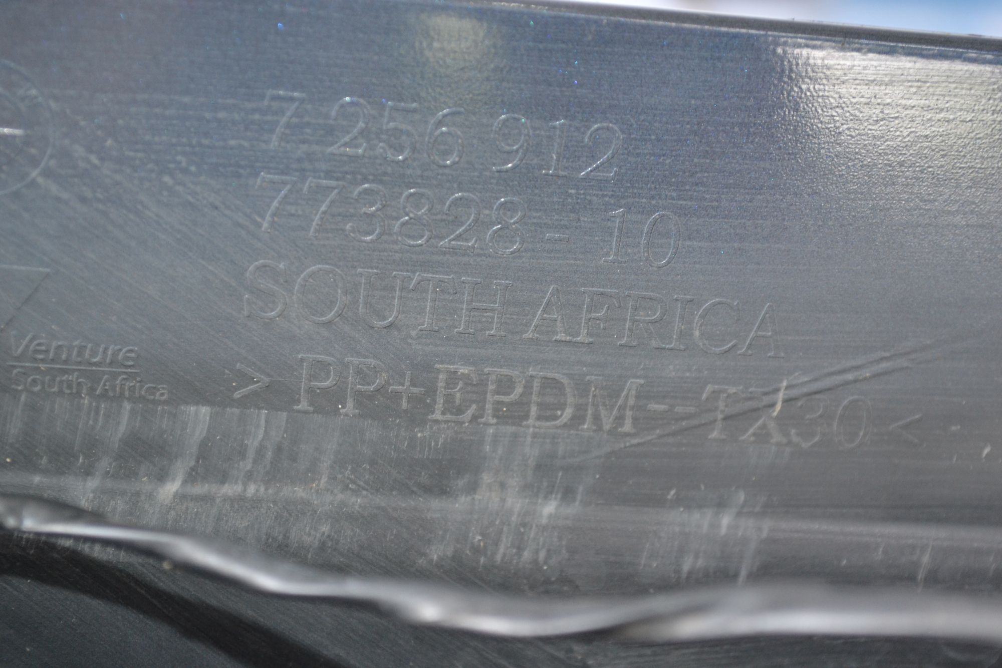 https://ycs.partsauto.market/partsauto-images/thmbs/userImages/b7628e092085f1f91467af1afb6e7630/part/b7a18cf0-c251-4487-9167-678a1e8843c9_1781002670278.jpg