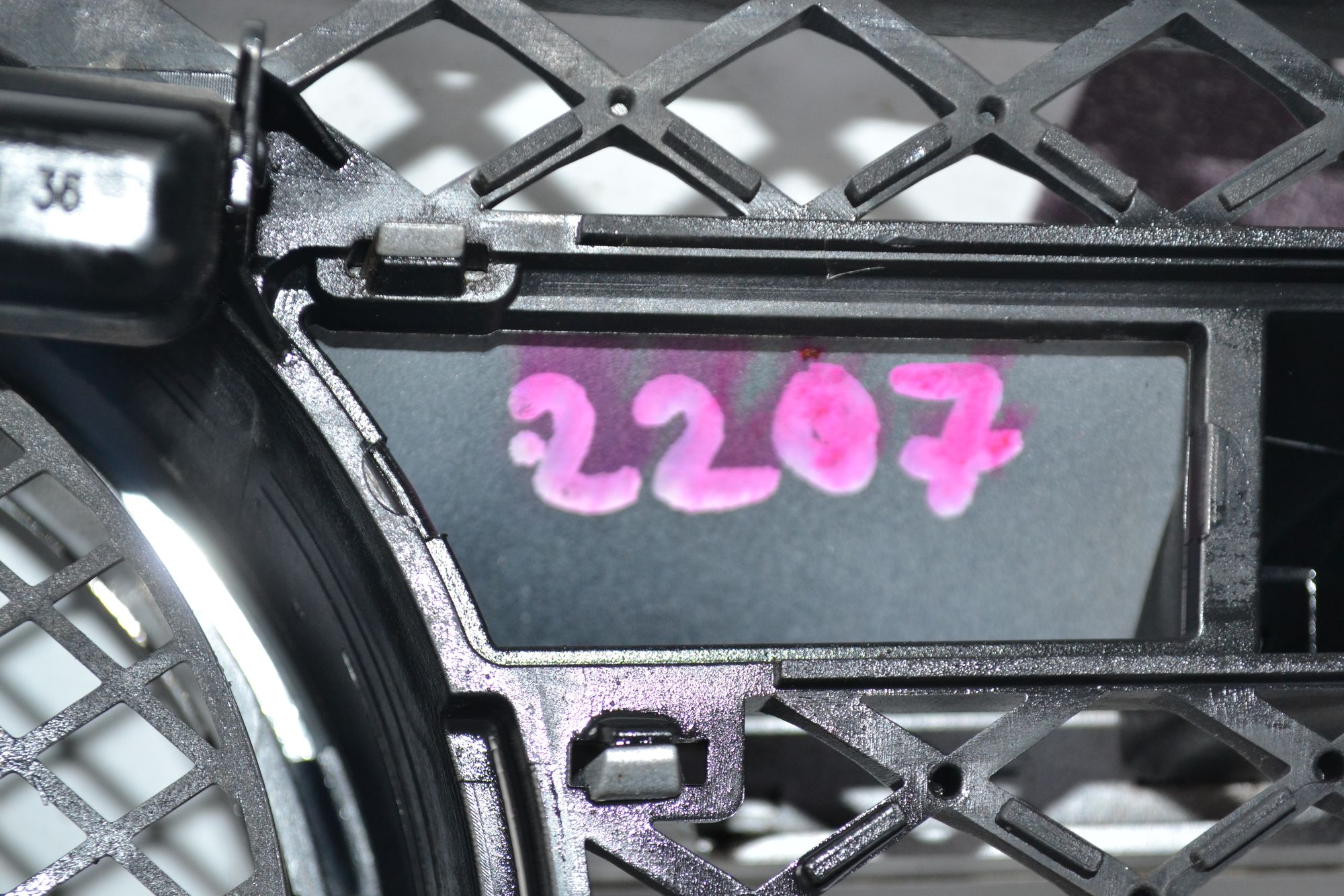 https://ycs.partsauto.market/partsauto-images/thmbs/userImages/b7628e092085f1f91467af1afb6e7630/part/b7d118dc-62b6-417c-81e4-f6b22a1f6c0e_1784891011343.jpg