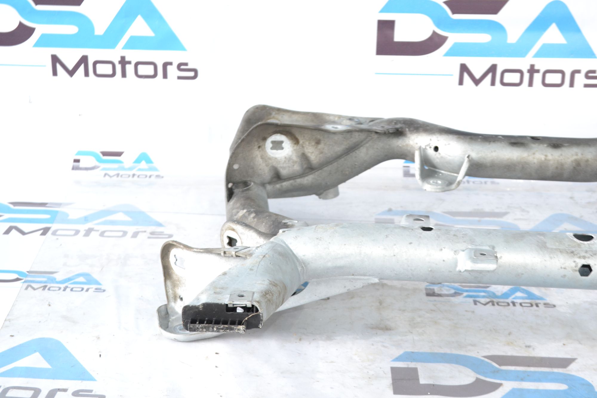 https://ycs.partsauto.market/partsauto-images/thmbs/userImages/b7628e092085f1f91467af1afb6e7630/part/b89bda17-8168-4bd0-8d8e-ab74a162bc27_1781618249014.jpg