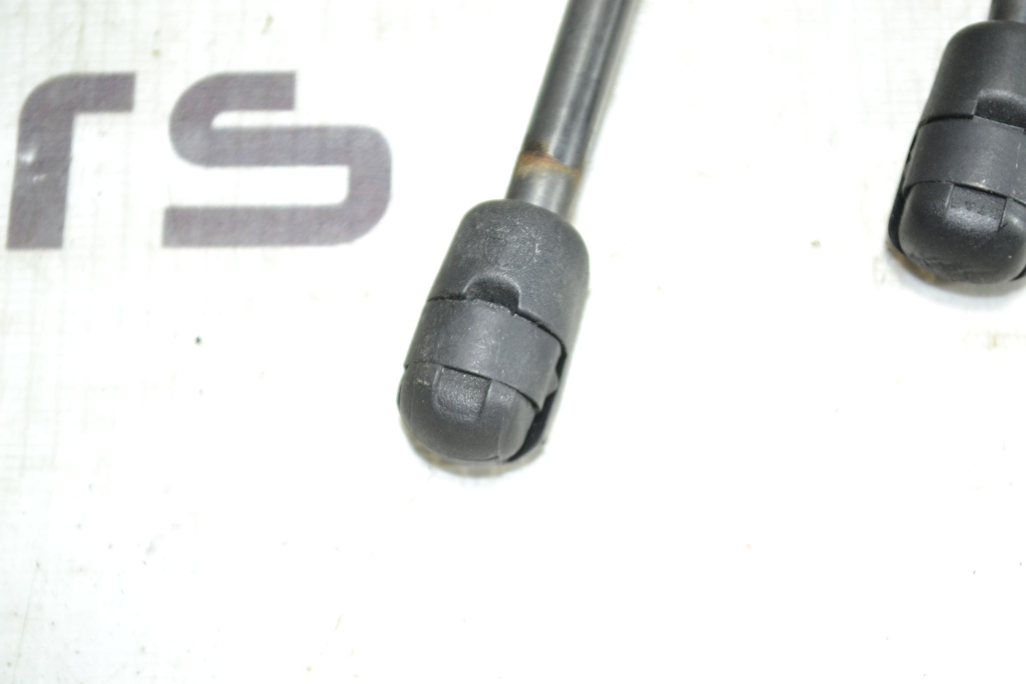 https://ycs.partsauto.market/partsauto-images/thmbs/userImages/b7628e092085f1f91467af1afb6e7630/part/b8d8bf61-be41-4402-abc3-2c1427d161d5_1785393945827.jpg