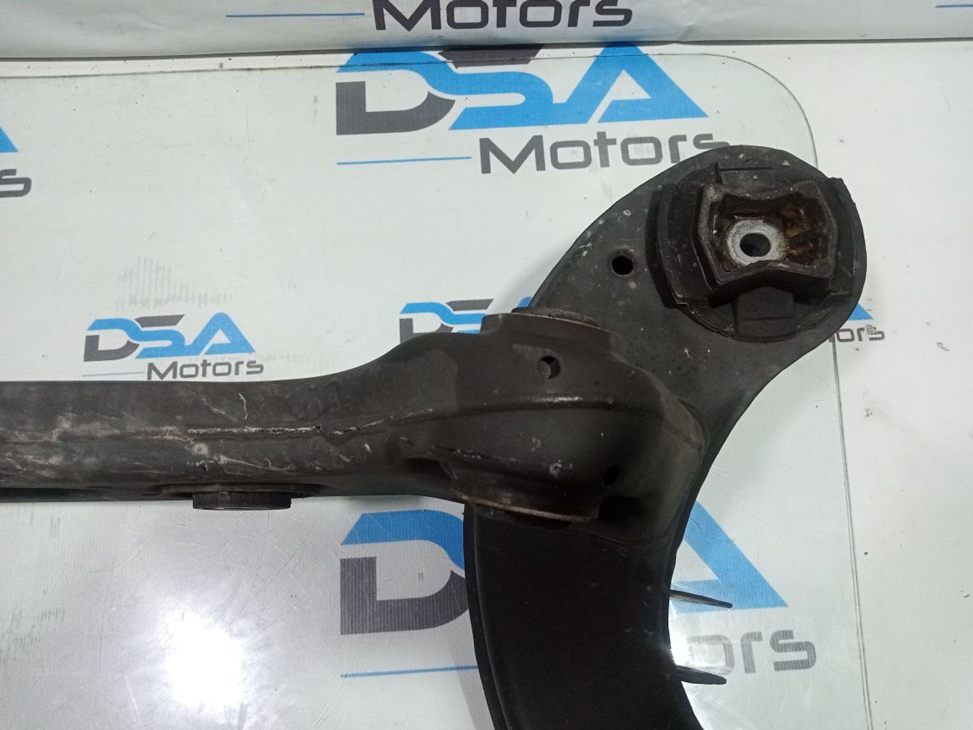 https://ycs.partsauto.market/partsauto-images/thmbs/userImages/b7628e092085f1f91467af1afb6e7630/part/b8e4c19b-78f1-45d7-aef6-08927aebafb8_1747897314154.jpg