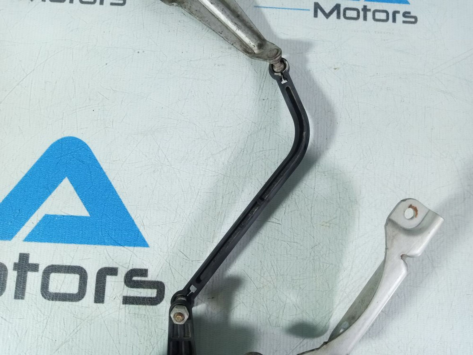 https://ycs.partsauto.market/partsauto-images/thmbs/userImages/b7628e092085f1f91467af1afb6e7630/part/b91140a4-603e-4a13-82e9-b1e9ab218e5a_1747023480457.jpg