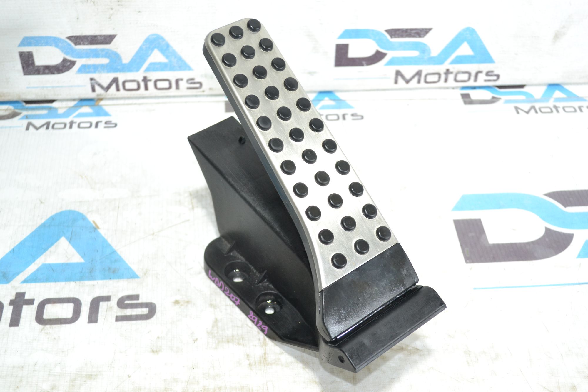 https://ycs.partsauto.market/partsauto-images/thmbs/userImages/b7628e092085f1f91467af1afb6e7630/part/b91e0bb1-414f-4b16-94fc-83ce330f538f_1785309864886.jpg