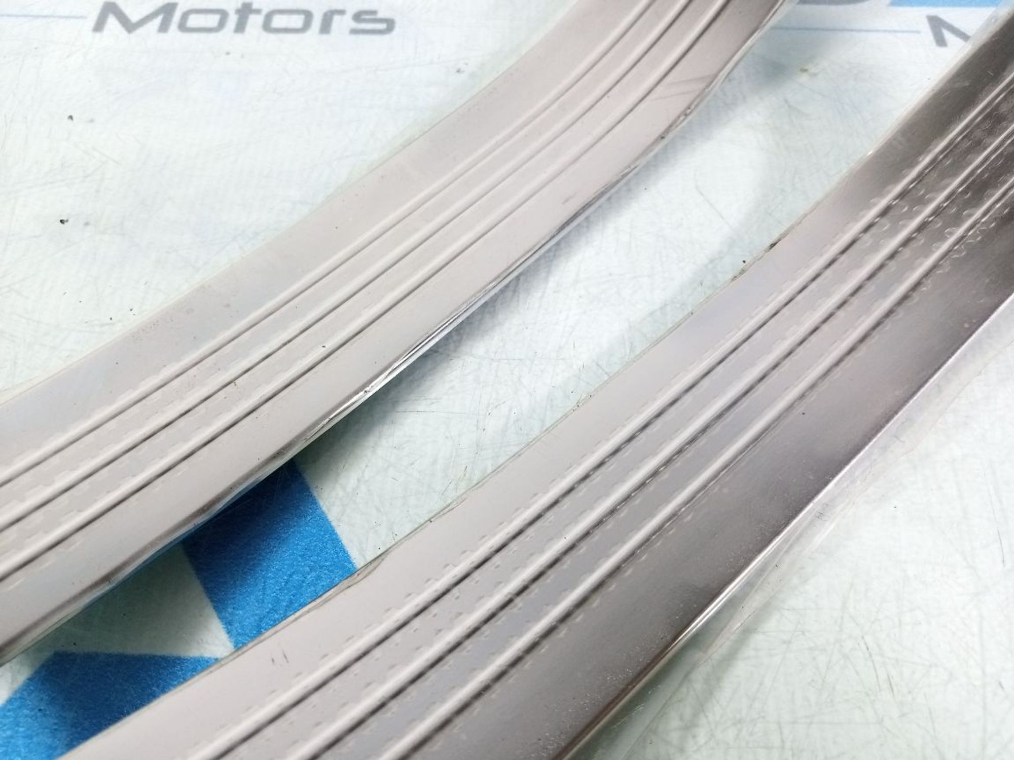https://ycs.partsauto.market/partsauto-images/thmbs/userImages/b7628e092085f1f91467af1afb6e7630/part/b92117dc-a929-4da3-8857-b8375c9fc75b_1744142239725.jpg
