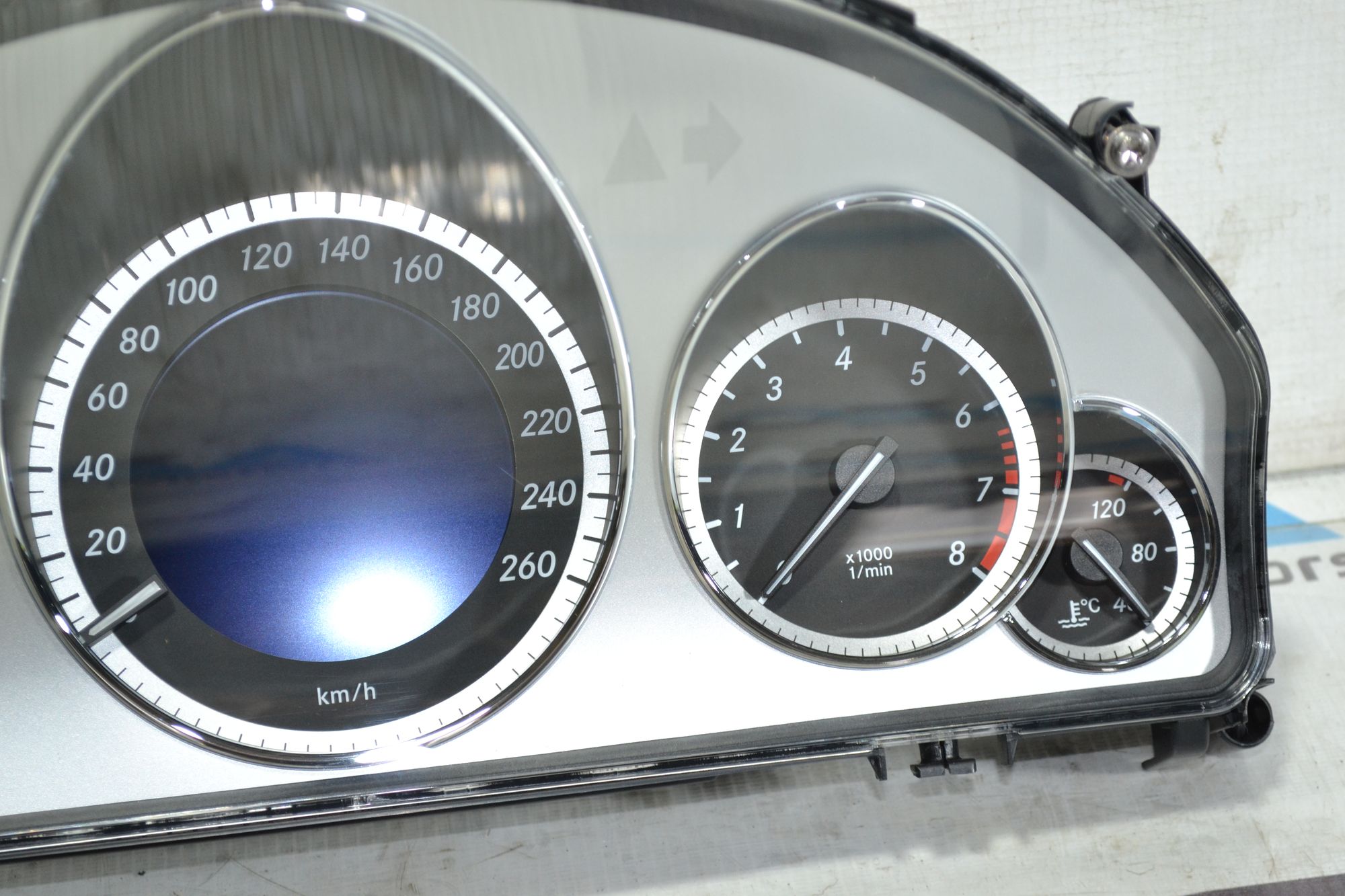 https://ycs.partsauto.market/partsauto-images/thmbs/userImages/b7628e092085f1f91467af1afb6e7630/part/b9260fe3-70e2-486e-af2d-6097ccd7a249_1784021833612.jpg