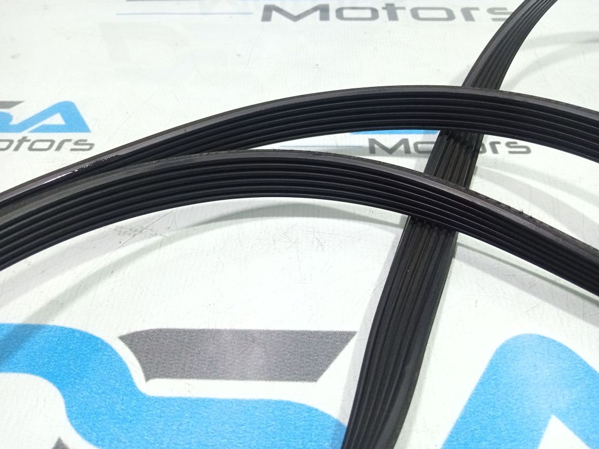 https://ycs.partsauto.market/partsauto-images/thmbs/userImages/b7628e092085f1f91467af1afb6e7630/part/b95986a1-0a7a-439b-a03c-c27b06c648f9_1748968450434.jpg