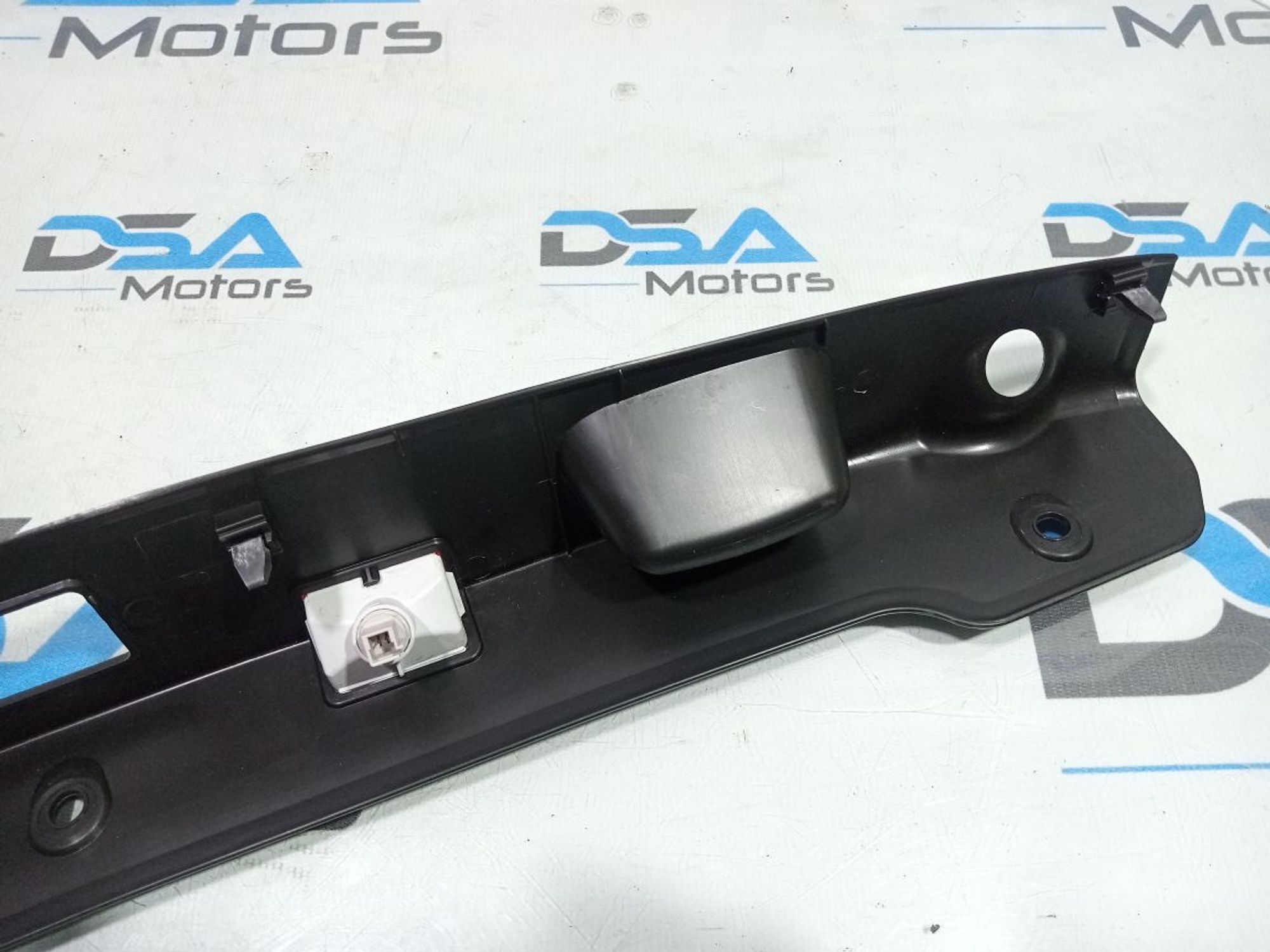 https://ycs.partsauto.market/partsauto-images/thmbs/userImages/b7628e092085f1f91467af1afb6e7630/part/b9bd728d-aed4-47dd-ada2-af174244e40e_1748615647912.jpg