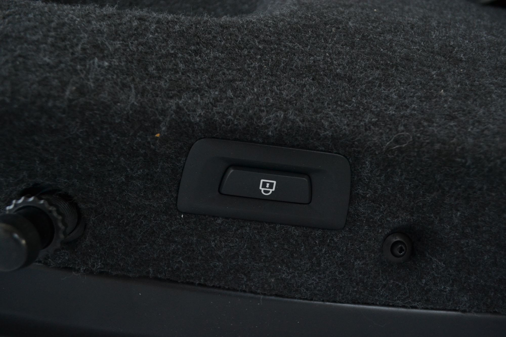 https://ycs.partsauto.market/partsauto-images/thmbs/userImages/b7628e092085f1f91467af1afb6e7630/part/b9c784af-1329-4682-bacf-ef0f50f92777_1784198009782.jpg