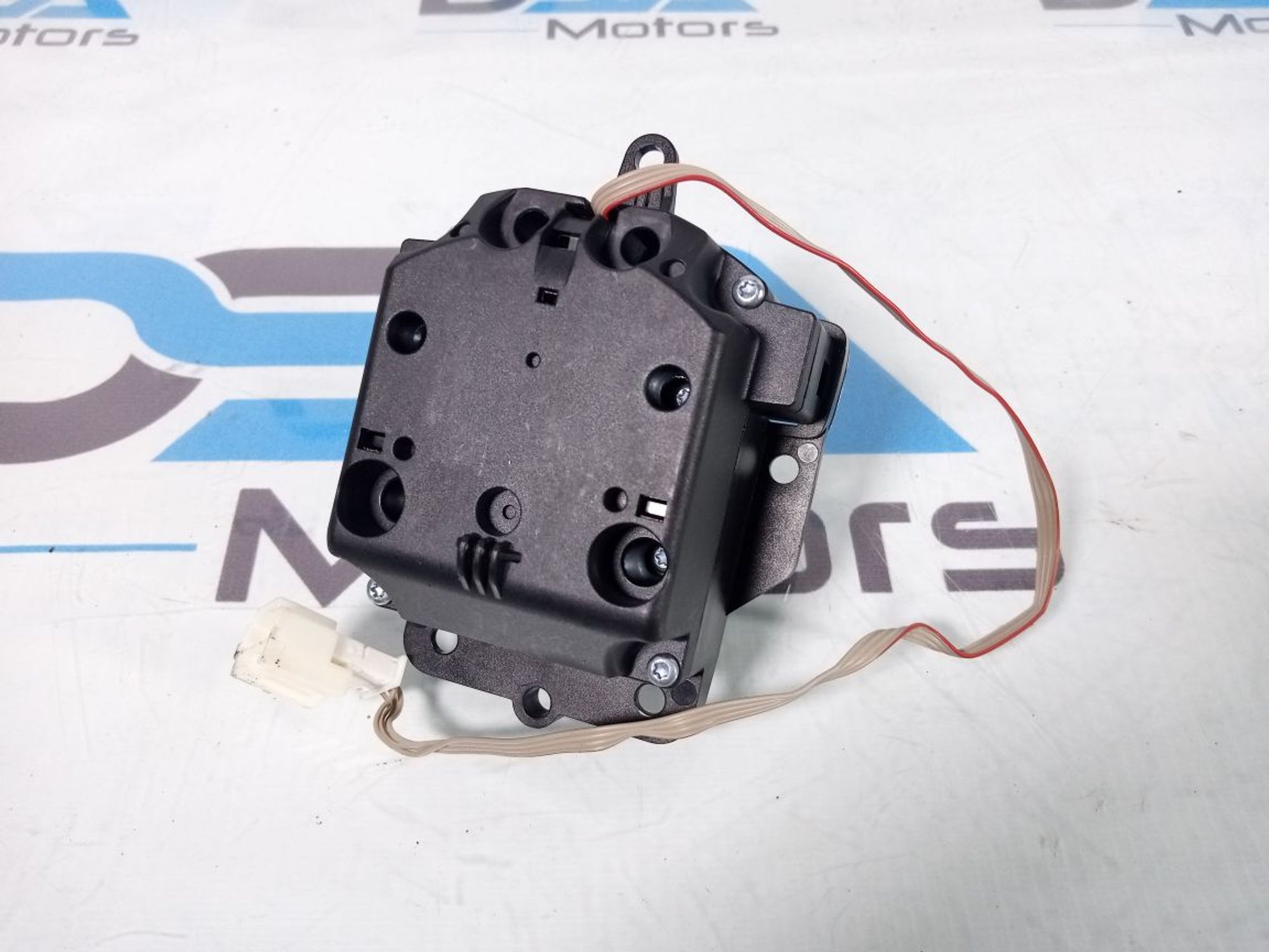 https://ycs.partsauto.market/partsauto-images/thmbs/userImages/b7628e092085f1f91467af1afb6e7630/part/b9cdde07-0f13-459d-8b21-0a43ff256cbc_1726162434178.jpg