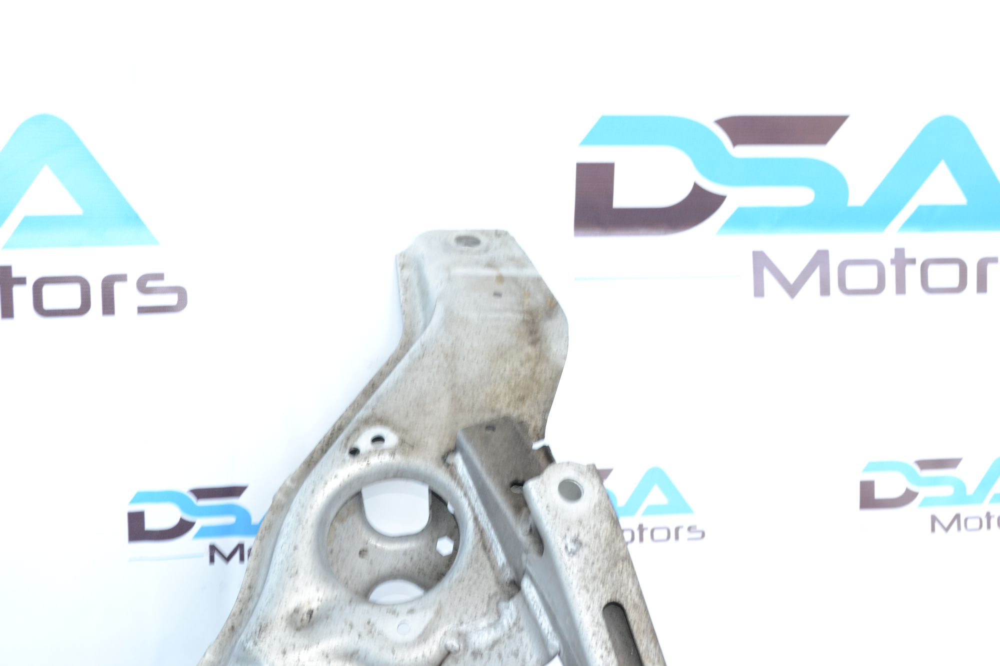 https://ycs.partsauto.market/partsauto-images/thmbs/userImages/b7628e092085f1f91467af1afb6e7630/part/ba2c7d31-0e03-4d55-8ee9-becfda406dc9_1781508273364.jpg