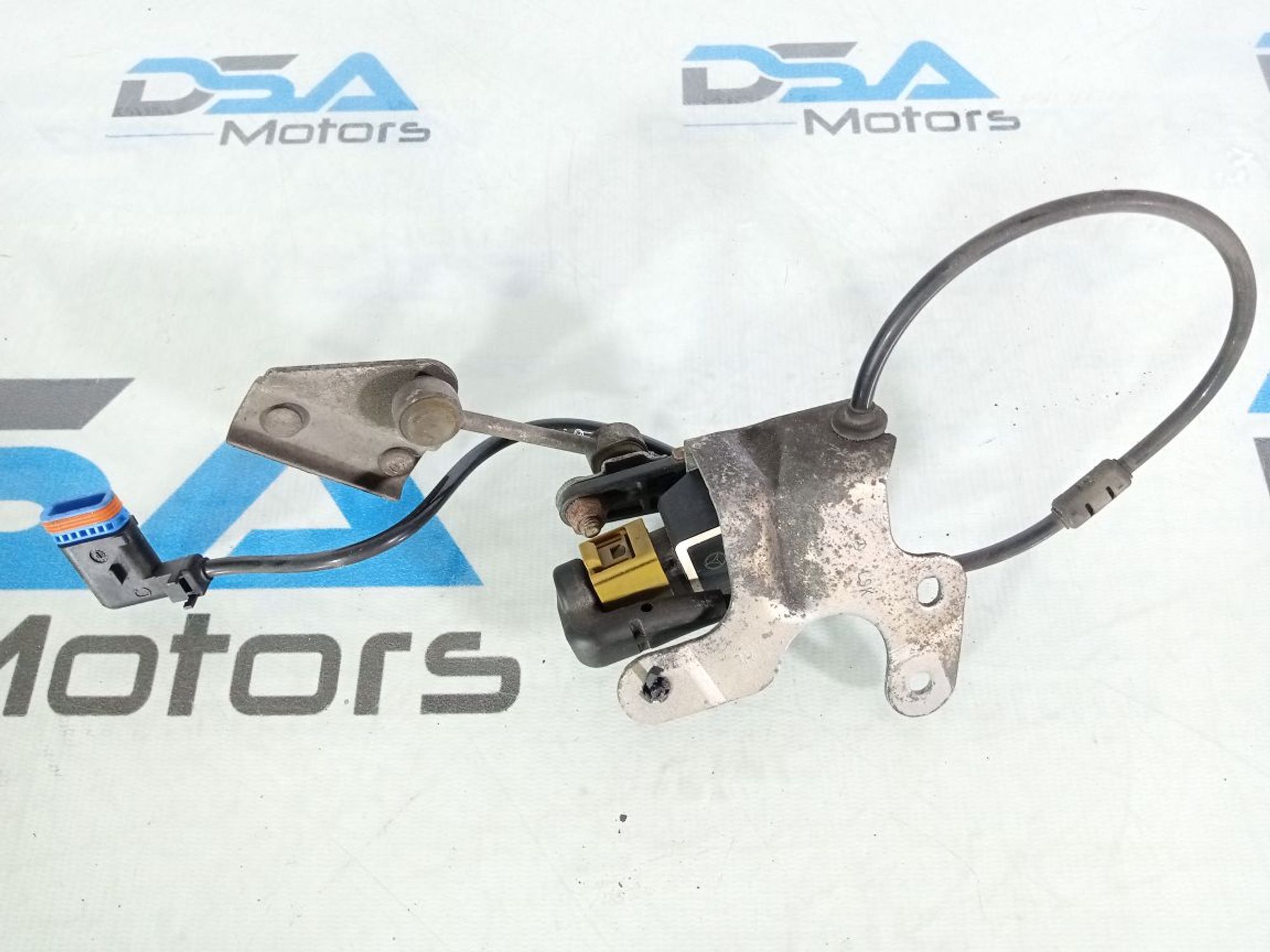 https://ycs.partsauto.market/partsauto-images/thmbs/userImages/b7628e092085f1f91467af1afb6e7630/part/ba3dadce-0432-420d-b299-2de5d8ac760f_1740485872873.jpg