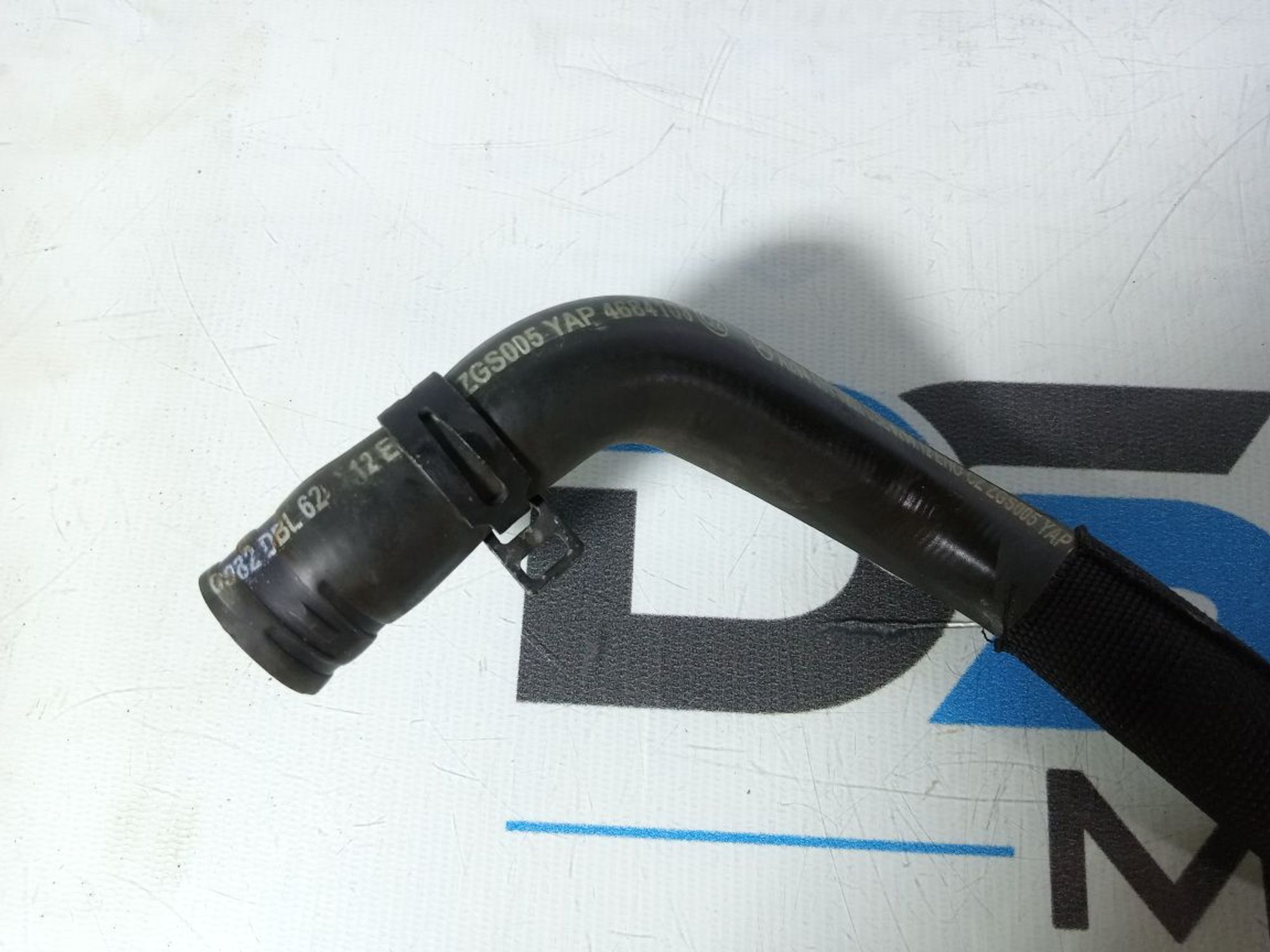 https://ycs.partsauto.market/partsauto-images/thmbs/userImages/b7628e092085f1f91467af1afb6e7630/part/ba419b8c-8cfc-4968-9589-f97a19b3ef52_1746166894459.jpg