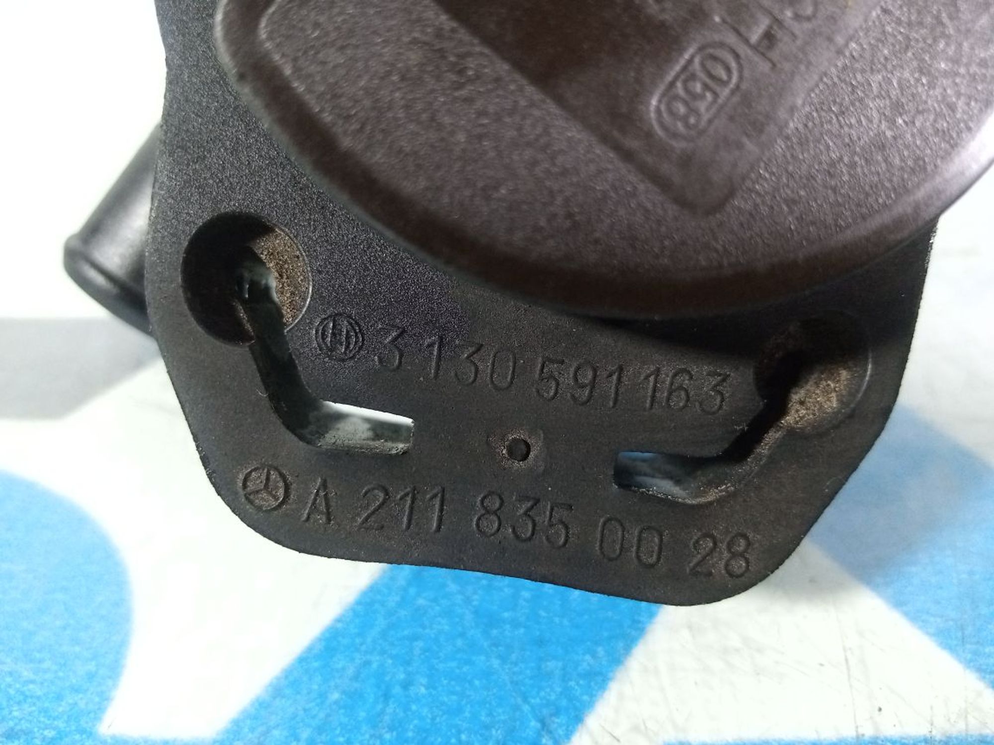https://ycs.partsauto.market/partsauto-images/thmbs/userImages/b7628e092085f1f91467af1afb6e7630/part/ba44b999-26fe-45d7-8dfd-67b33beb408b_1744640072500.jpg