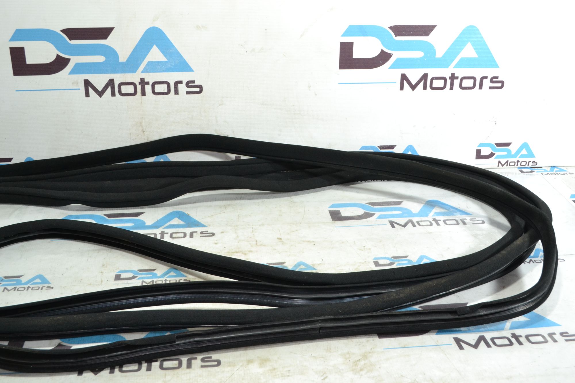 https://ycs.partsauto.market/partsauto-images/thmbs/userImages/b7628e092085f1f91467af1afb6e7630/part/bab7d86c-642f-4c9d-9e86-49f21be3d19d_1782978089281.jpg