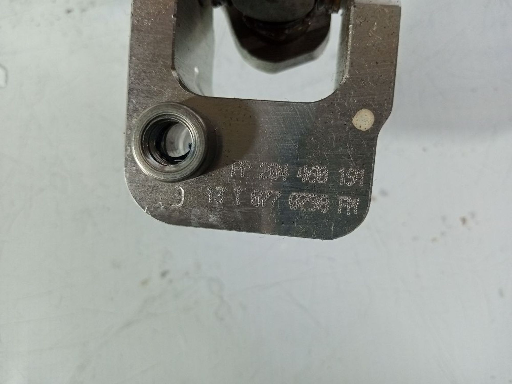 https://ycs.partsauto.market/partsauto-images/thmbs/userImages/b7628e092085f1f91467af1afb6e7630/part/bb0a5b51-c750-42cf-8499-1e5ea56e099e_1736936563466.jpg