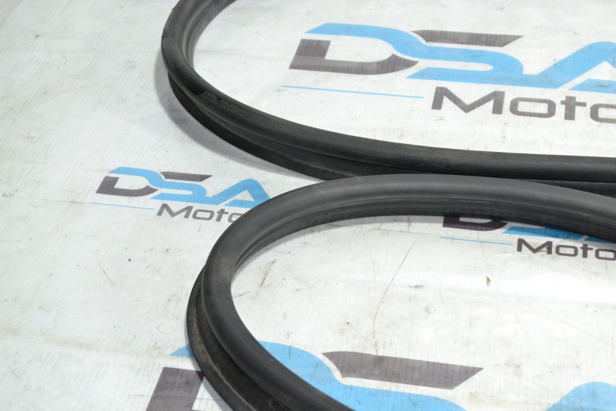 https://ycs.partsauto.market/partsauto-images/thmbs/userImages/b7628e092085f1f91467af1afb6e7630/part/bb12a9ee-7545-4c15-9ef3-ade5566018e2_1783058079022.jpg
