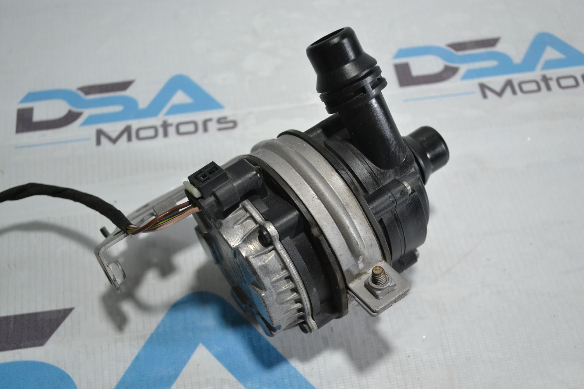 Помпа дополнительная Mercedes W205/X253/W213/W217/W222из Японии, 8900 рублей, Кореновск
