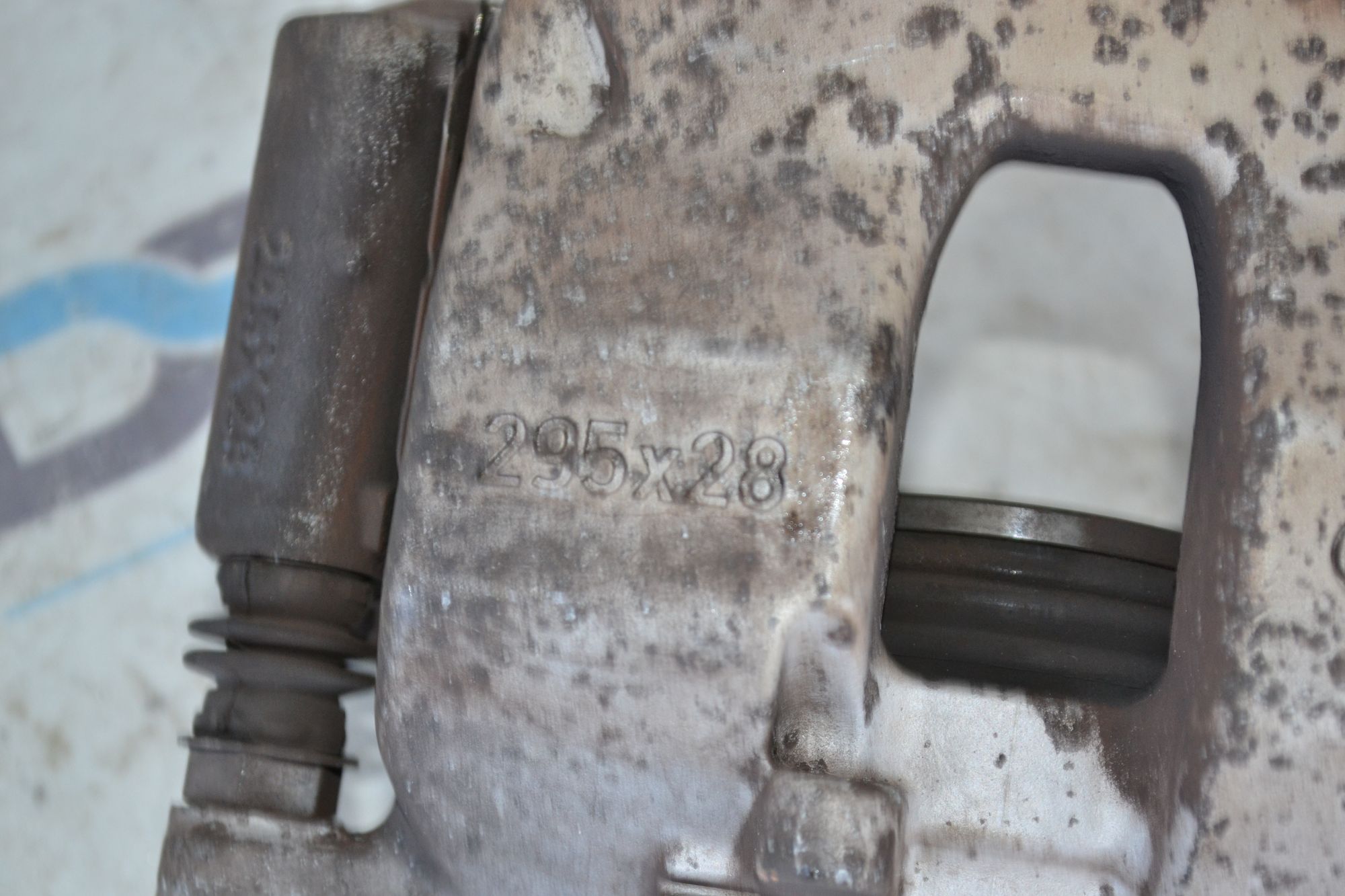 https://ycs.partsauto.market/partsauto-images/thmbs/userImages/b7628e092085f1f91467af1afb6e7630/part/bb7f7ef0-56bf-4a1e-82ec-27efff5bf66f_1785740581651.jpg
