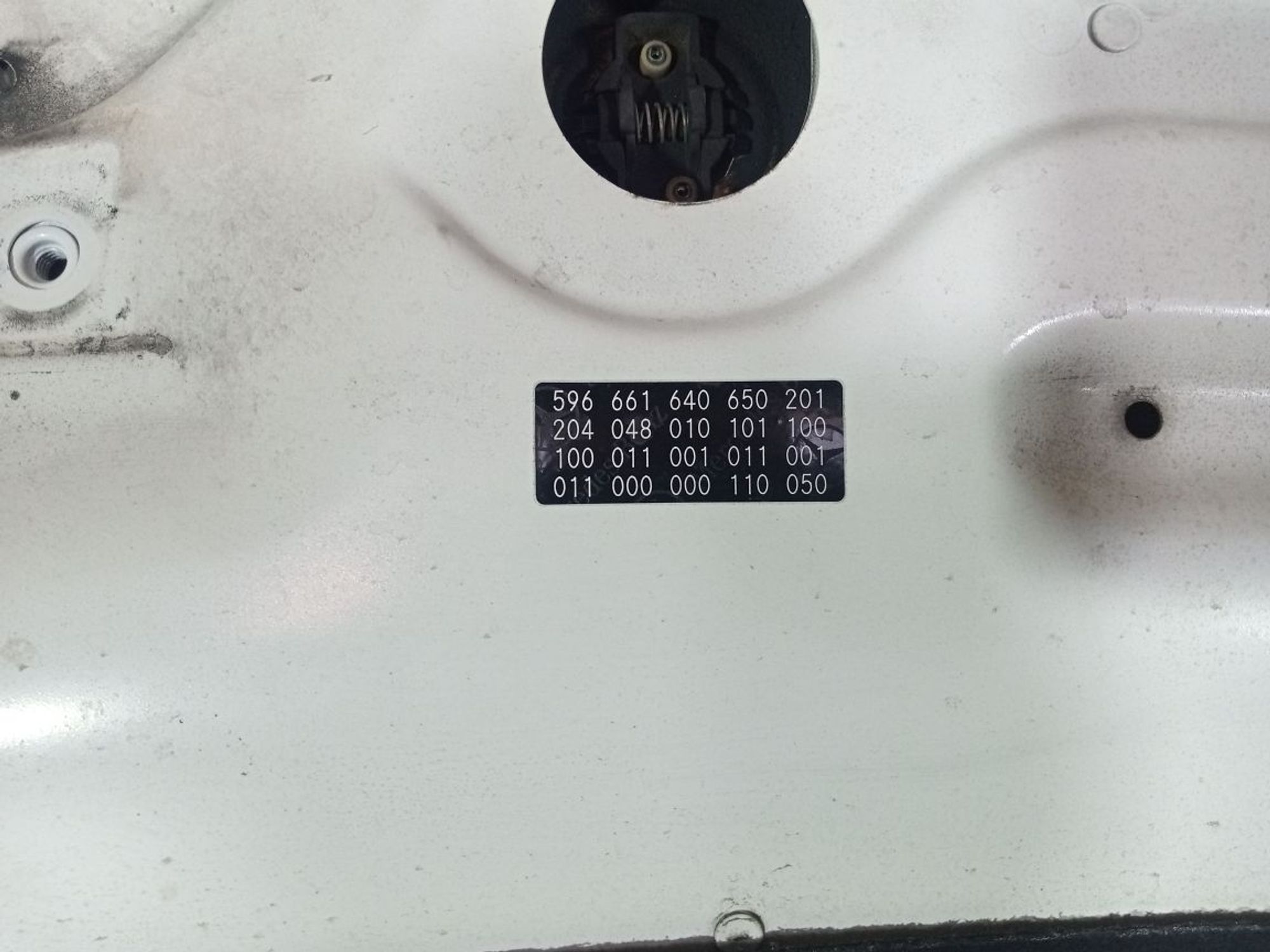 https://ycs.partsauto.market/partsauto-images/thmbs/userImages/b7628e092085f1f91467af1afb6e7630/part/bbe48fd9-44ab-4425-84a6-01efe2178e7d_1741072561696.jpg