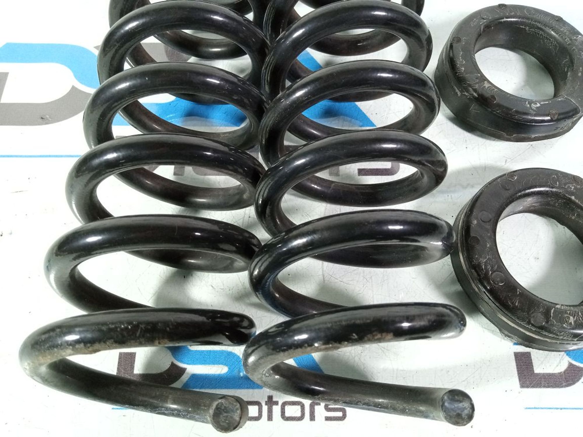 https://ycs.partsauto.market/partsauto-images/thmbs/userImages/b7628e092085f1f91467af1afb6e7630/part/bbe65141-6269-47c7-864b-a7066652d481_1737357100595.jpg