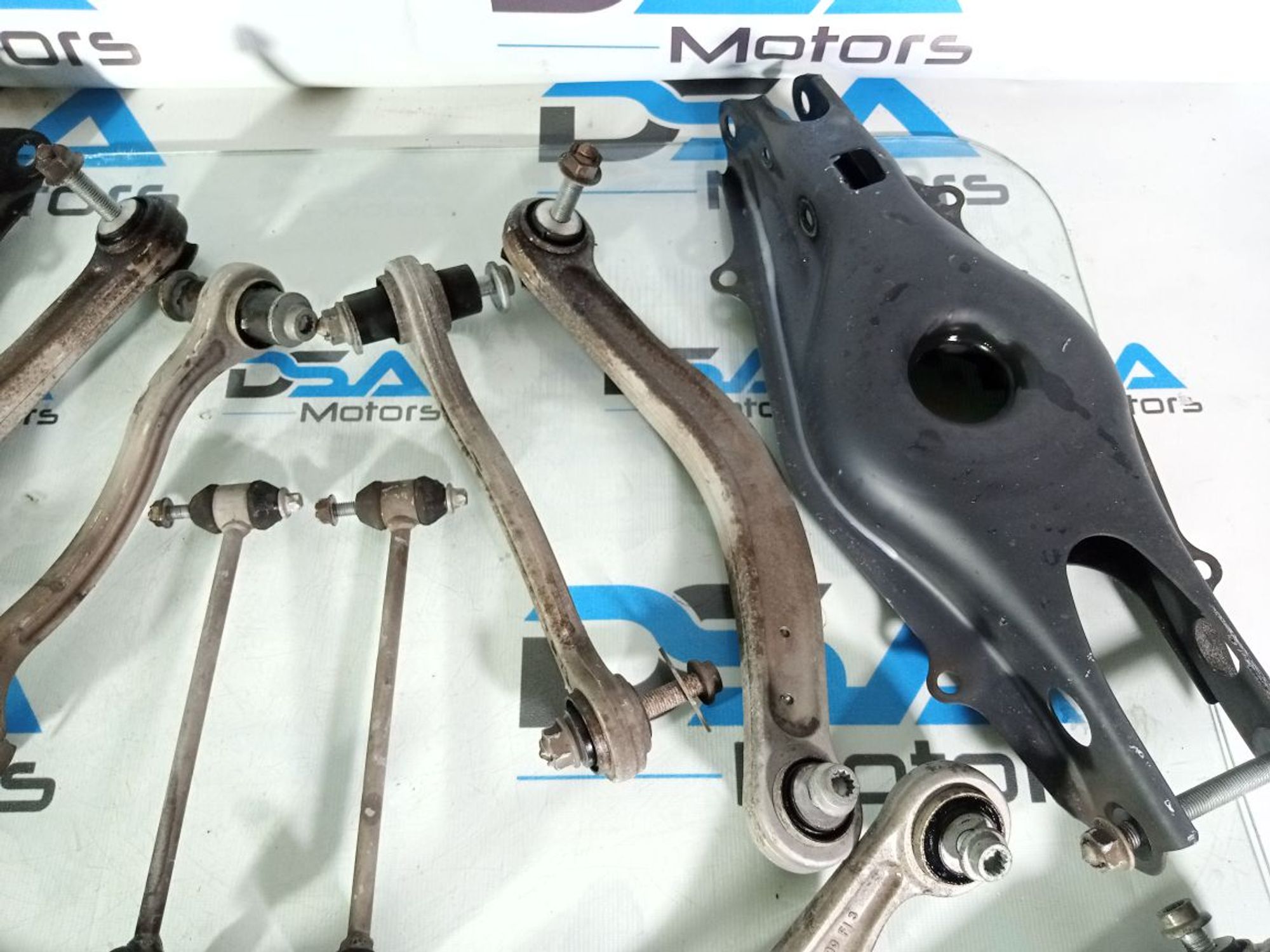 https://ycs.partsauto.market/partsauto-images/thmbs/userImages/b7628e092085f1f91467af1afb6e7630/part/bc5bb6a3-f714-4a51-8e63-4dde6f156511_1740904883000.jpg