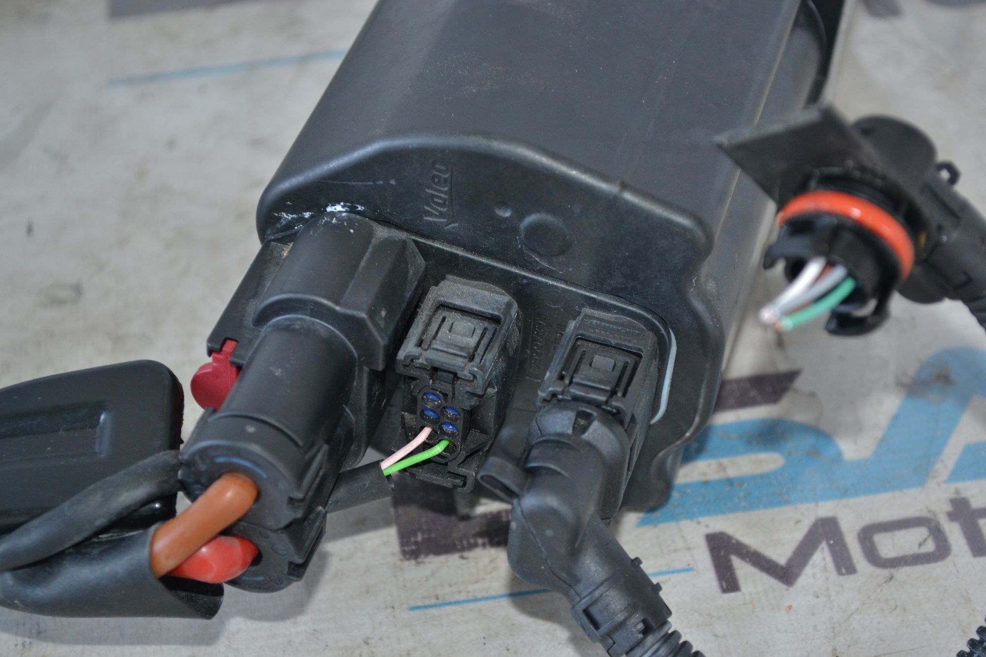 https://ycs.partsauto.market/partsauto-images/thmbs/userImages/b7628e092085f1f91467af1afb6e7630/part/bc725557-c7a9-4bae-9e4e-a5bf389e1a60_1785495868488.jpg