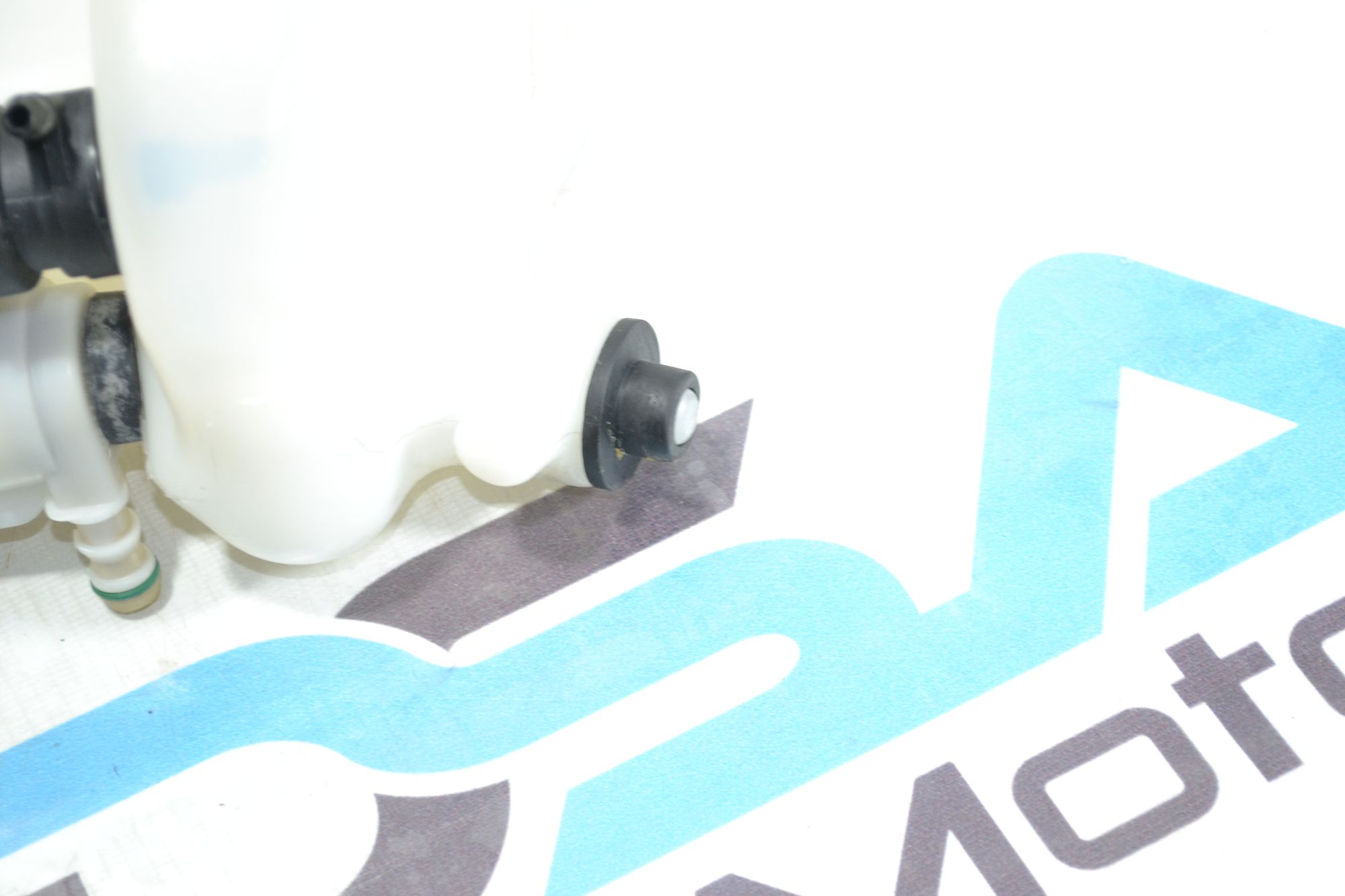 https://ycs.partsauto.market/partsauto-images/thmbs/userImages/b7628e092085f1f91467af1afb6e7630/part/bcc34451-66f1-497d-99e6-b095edb07c86_1780550747082.jpg