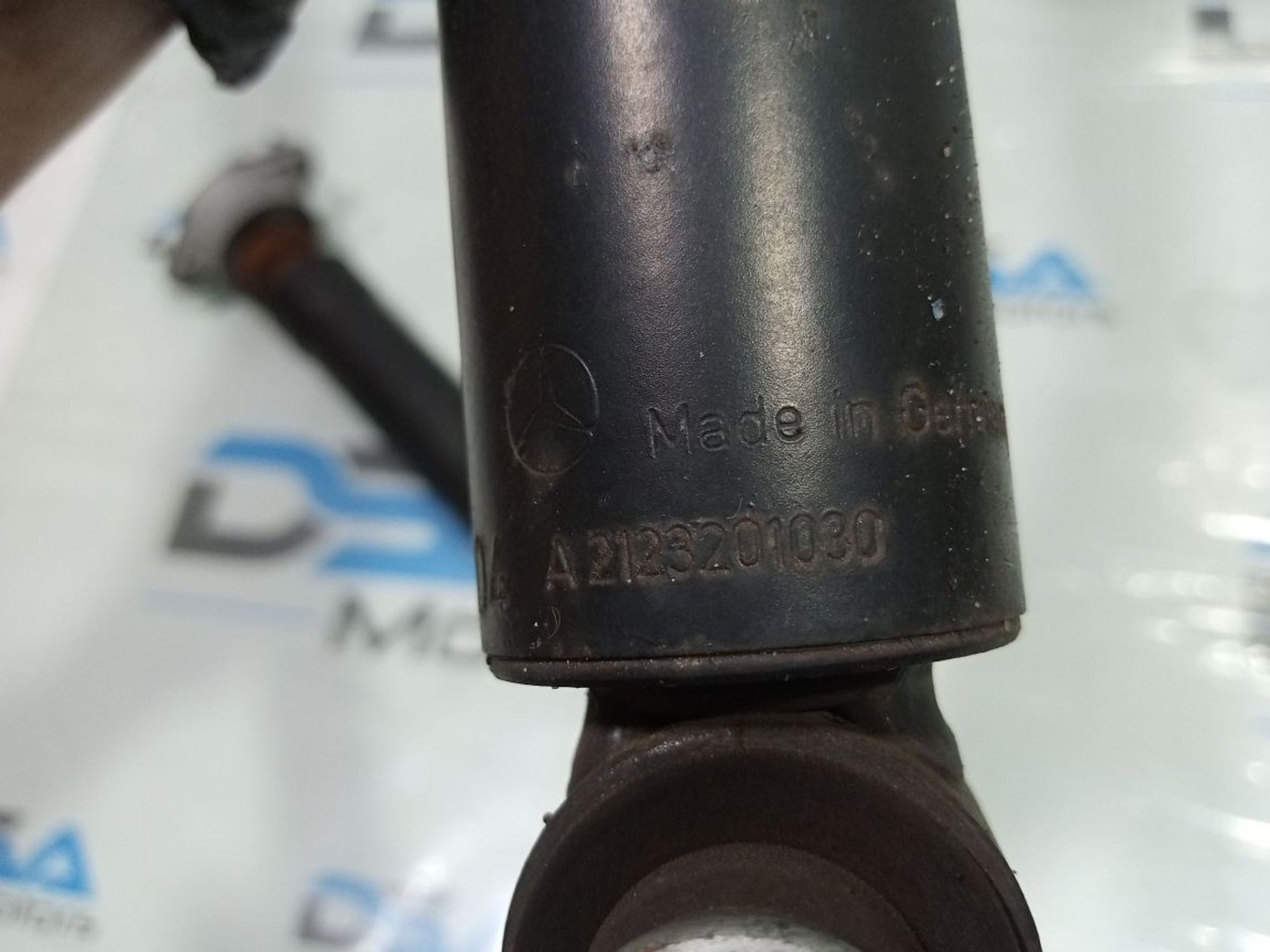 https://ycs.partsauto.market/partsauto-images/thmbs/userImages/b7628e092085f1f91467af1afb6e7630/part/bdbef491-db78-4e53-9756-d0f8f983c3f6_1749181684743.jpg