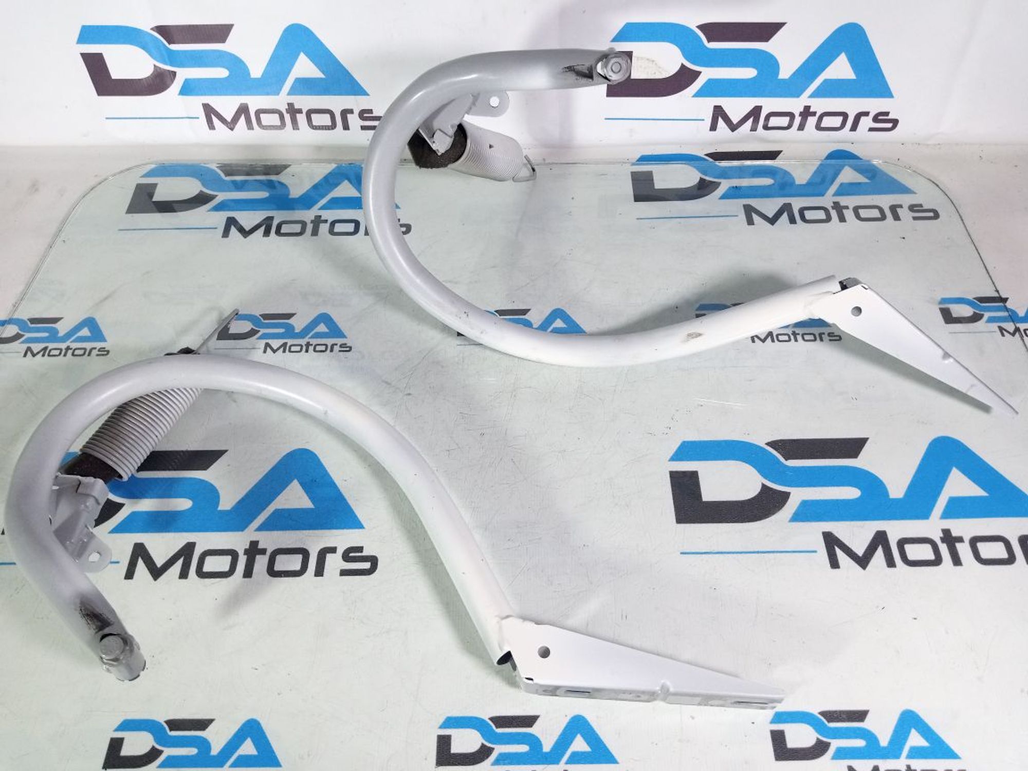 https://ycs.partsauto.market/partsauto-images/thmbs/userImages/b7628e092085f1f91467af1afb6e7630/part/bddc89b1-ca52-4b38-bc1e-791973714dc5_1741685096745.jpg