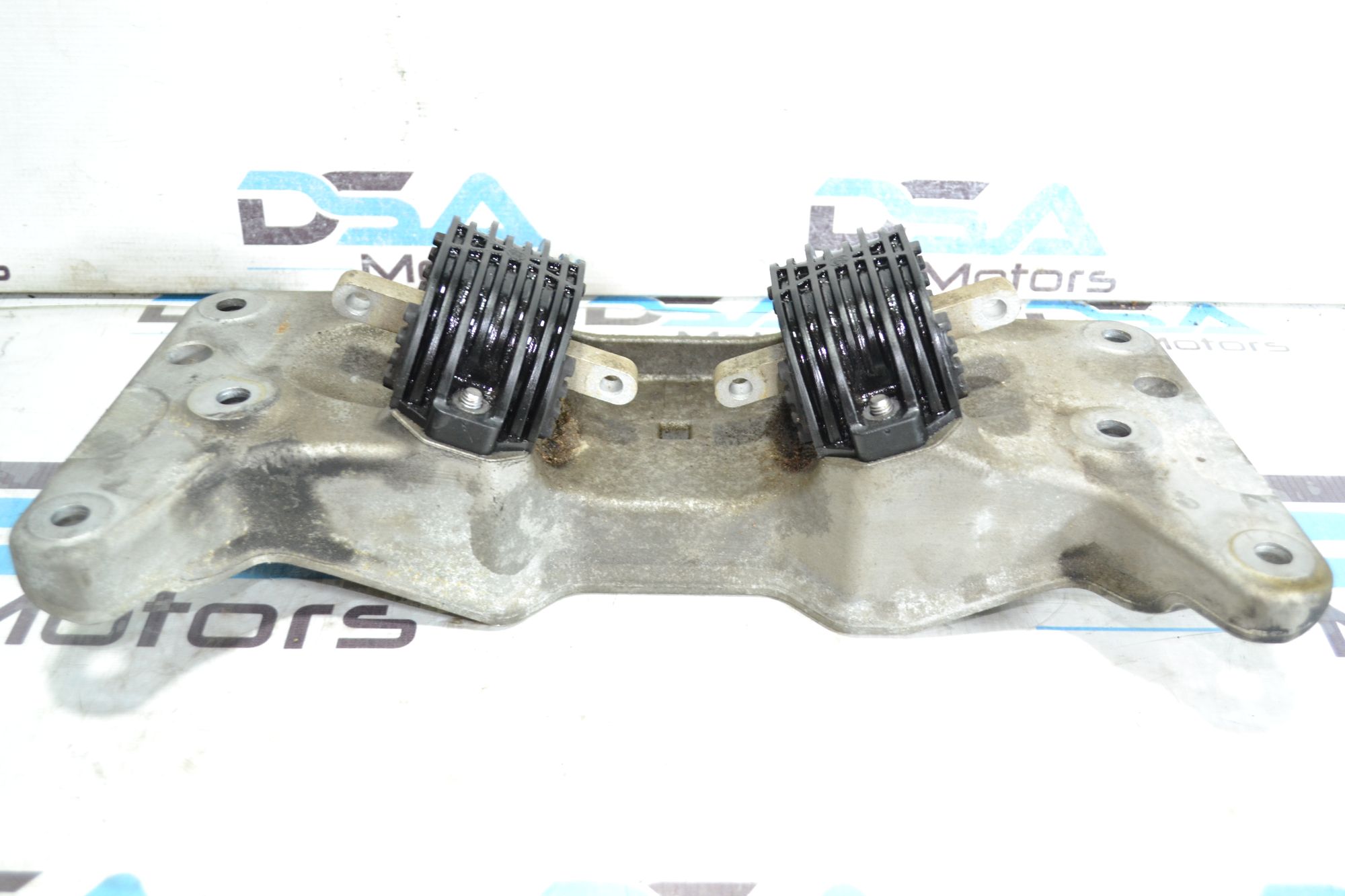 Кронштейн крепления КПП с подушками BMW 5 F10/F01/F12 из Японии, 4900 рублей, Кореновск