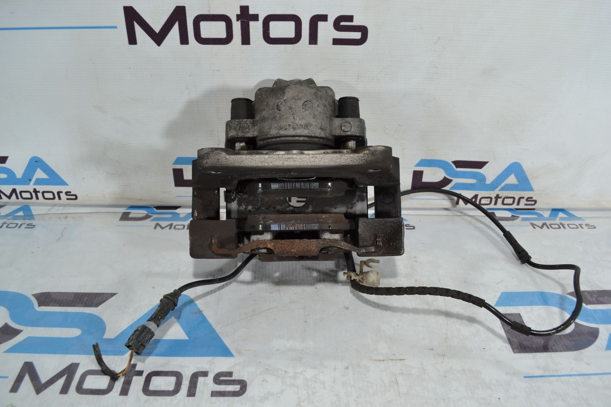 https://ycs.partsauto.market/partsauto-images/thmbs/userImages/b7628e092085f1f91467af1afb6e7630/part/be02bdfe-fd14-4a19-843b-5fc20993cec7_1779185306237.jpg